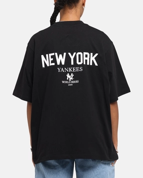 Majestic Athletic New York Yankees Script Boxy T-Shirt Black Wrinkle Resistant Treatment Double Stitched Hem