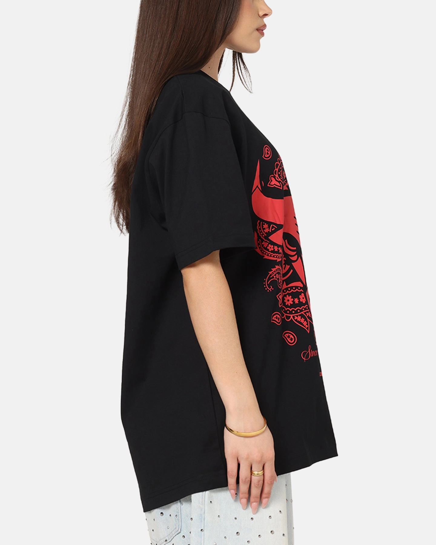 Hypoallergenic Inner Layer Bound Seam Edges New Era Chicago Bulls Paisley Oversized T-Shirt Black
