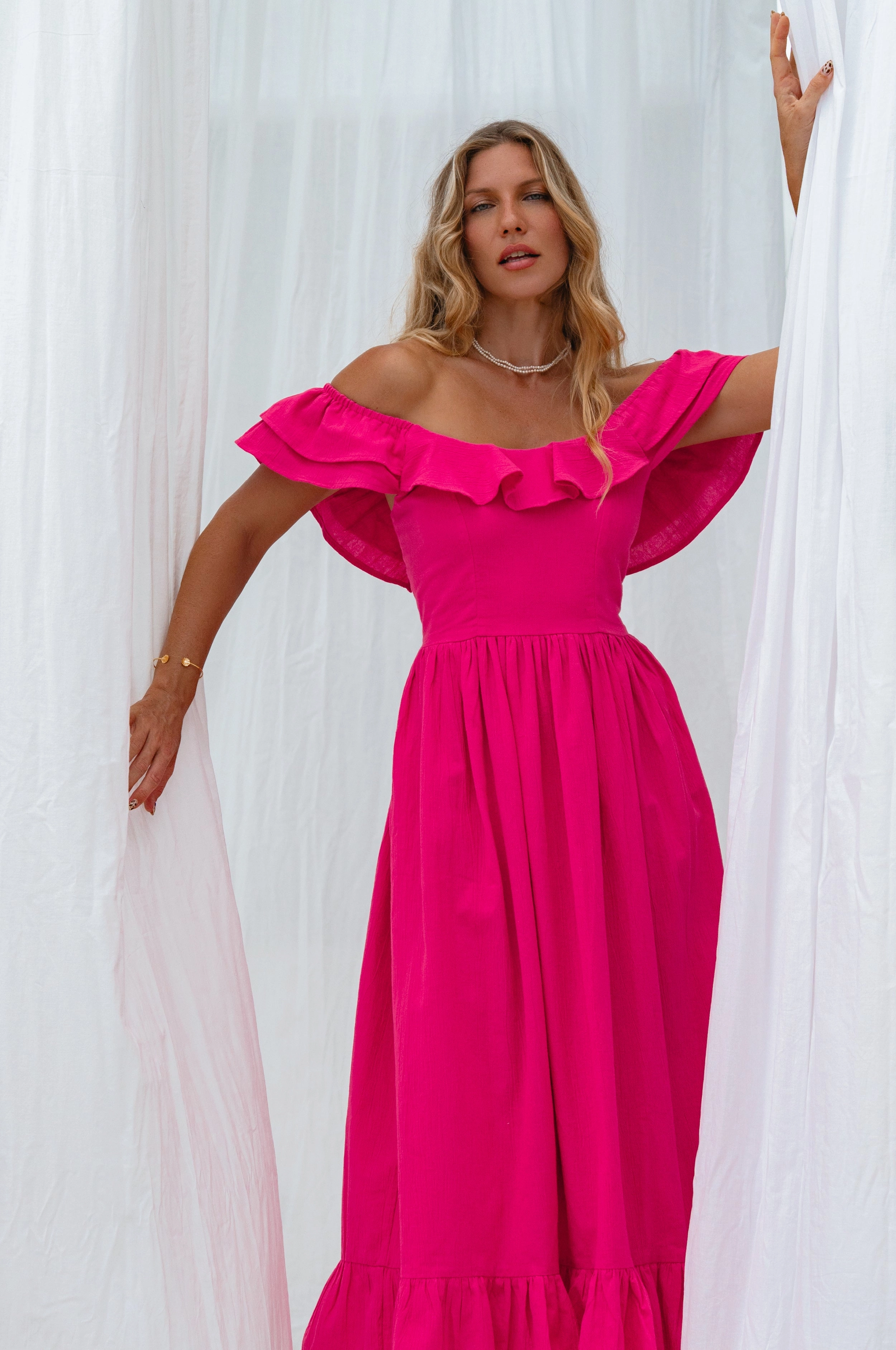 Casual day-to-night piece Alethea Summer Midi Dress