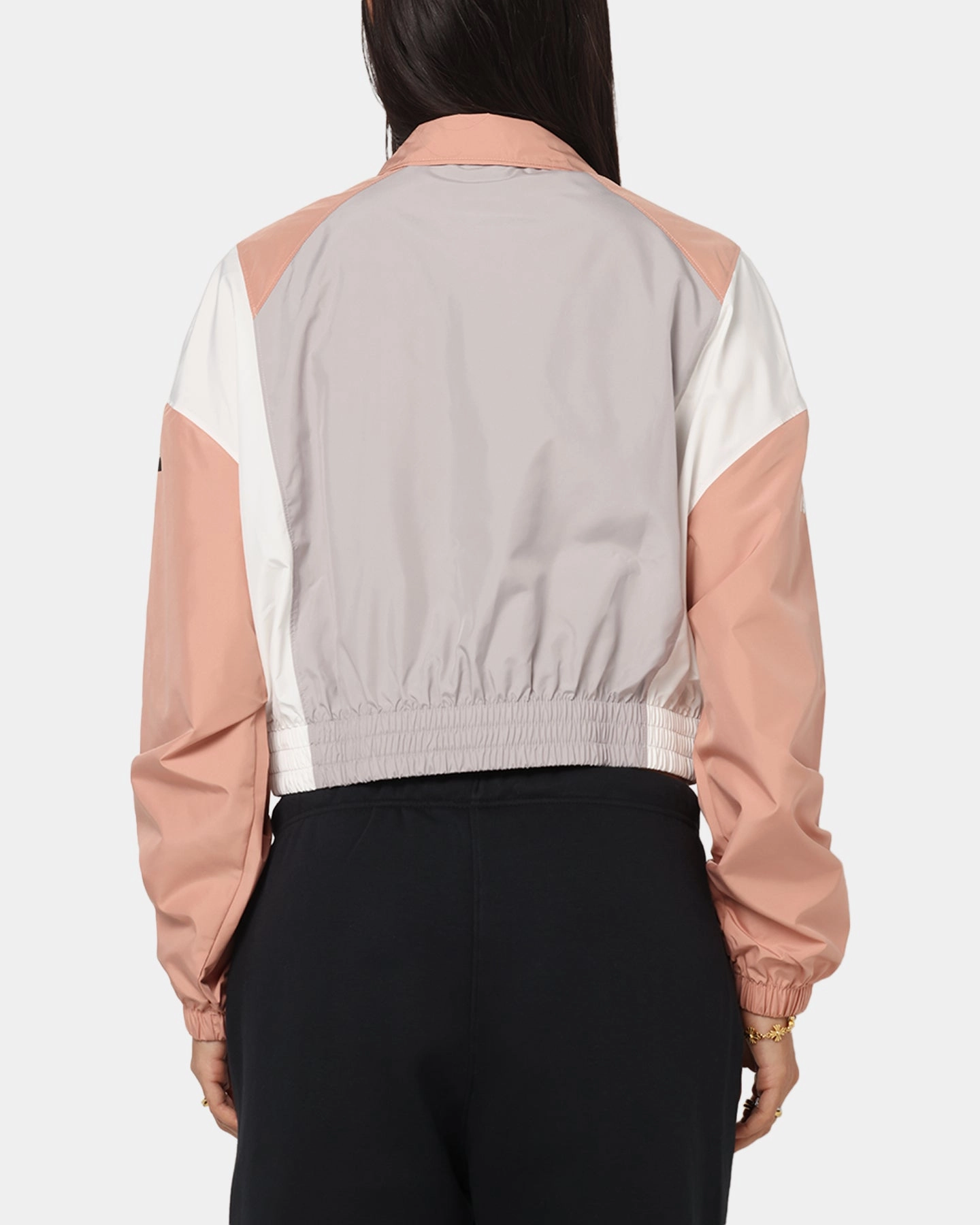 NonIrritatingSeams Slim Fit Design Nike Women's Sportswear Classic Woven Lightweight 1/4-Zip Jacket College Grey/Rose Gold/Sail