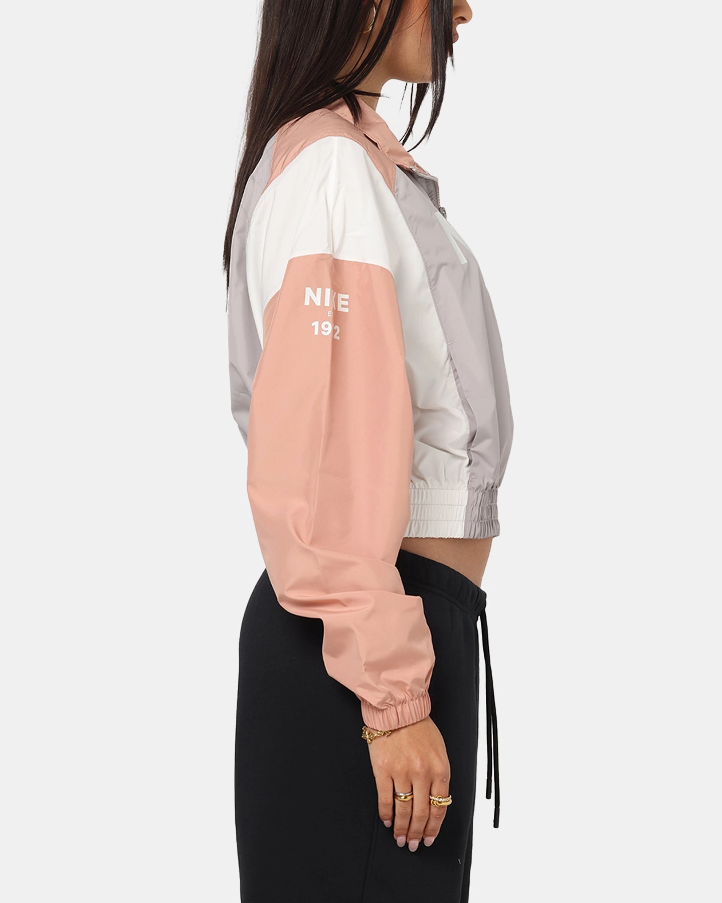 ReinforcedShoulderConstruction Nike Women's Sportswear Classic Woven Lightweight 1/4-Zip Jacket College Grey/Rose Gold/Sail