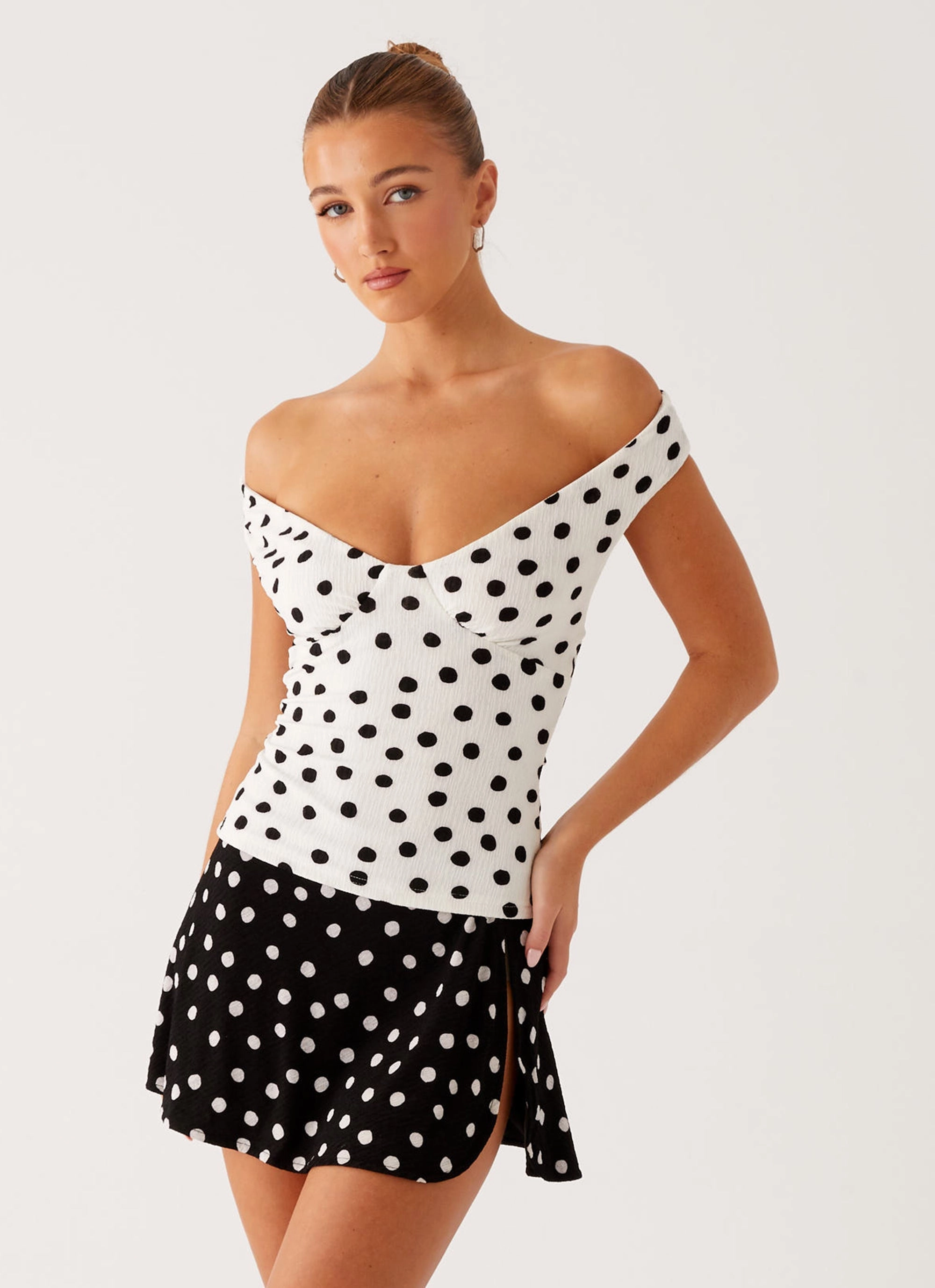 Tear Resistant Weave Friction Reducing Finish Rylie Top - White Polka Dot