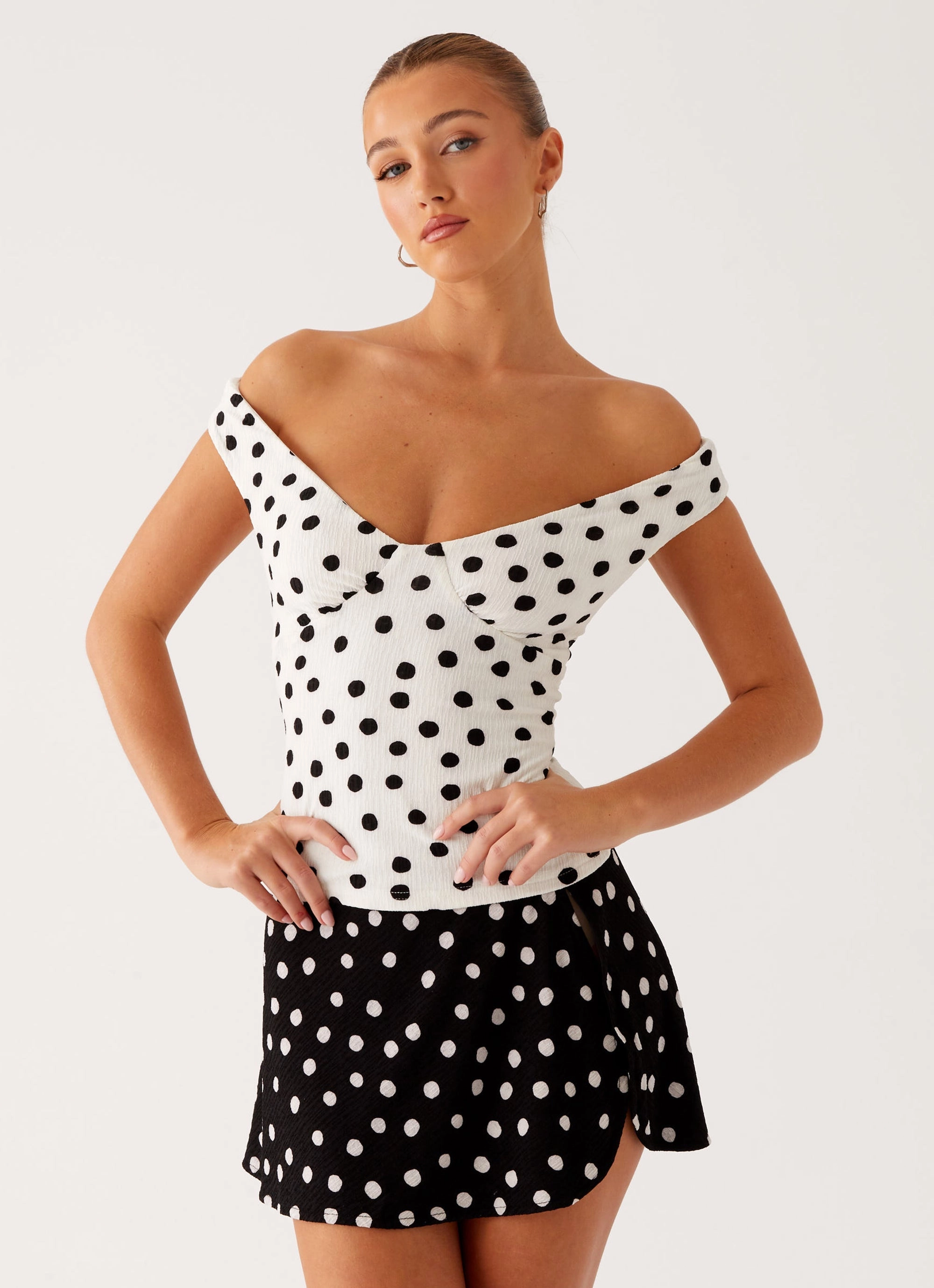 HypoallergenicFibers Rylie Top - White Polka Dot