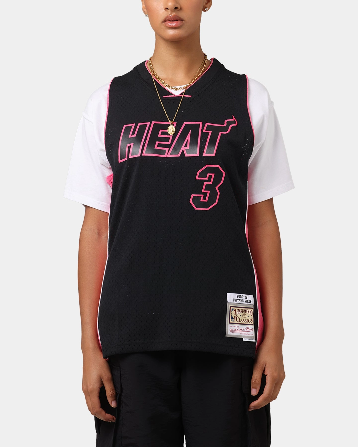 Mitchell & Ness Miami Heat Dwyane Wade 'Volt' 2005 Swing Jersey Black/Pink QuickDry Textile