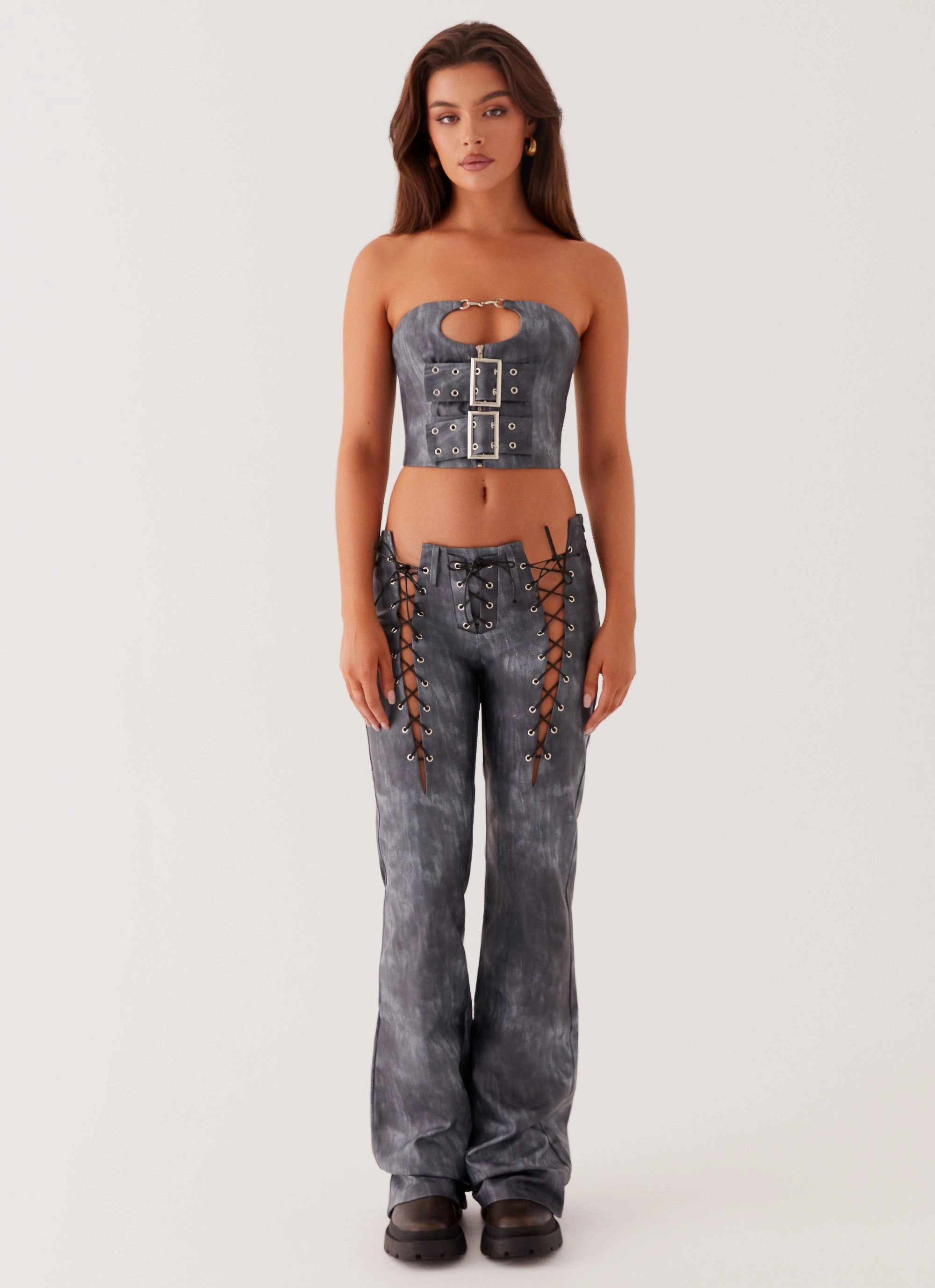 Better When I'm Dancing Belt Top - Graphite Contrast Stitch Accent Moisture Control Lining