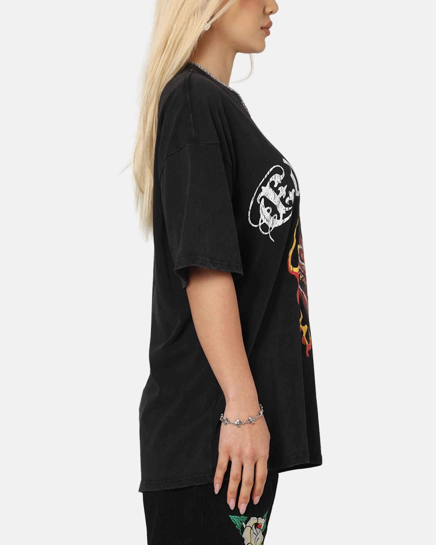 Ed Hardy Mask Of Mischief T-Shirt Black Acidwash Cozy Wear Ribbed Hem Finish