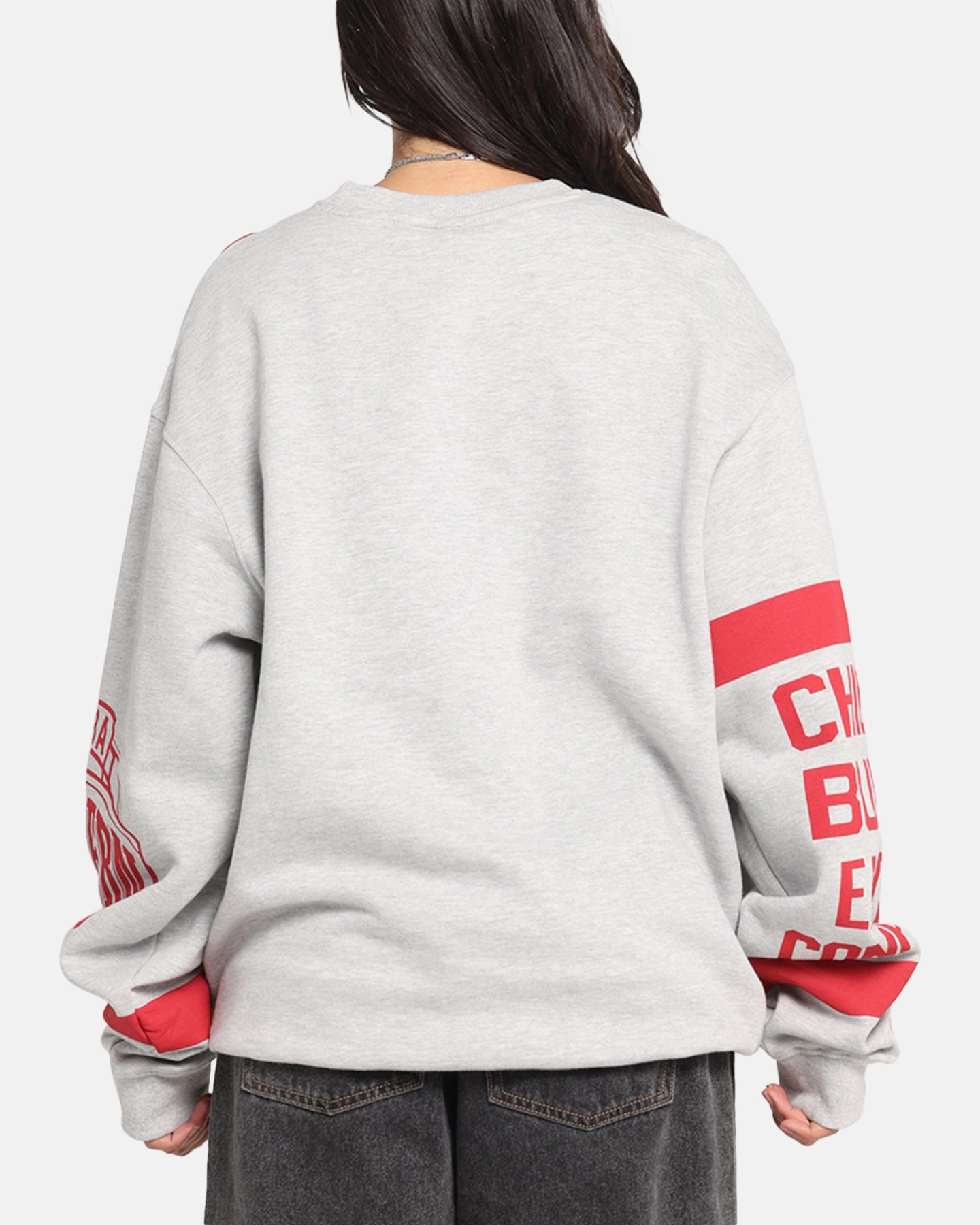 EasyCareFabric Hidden Zipper Pocket Mitchell & Ness Chicago Bulls Letterform Crewneck Grey Marle/Official Team Color