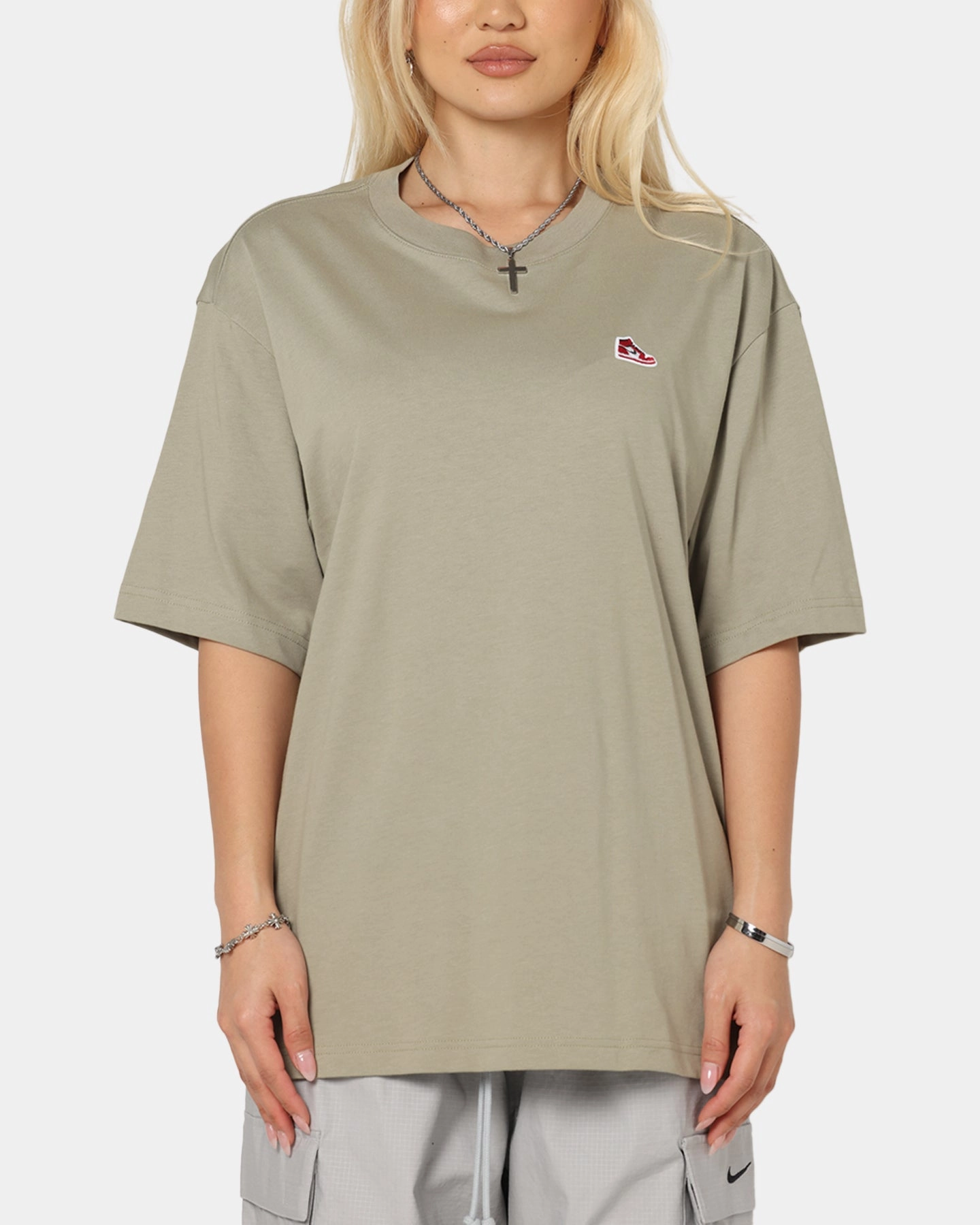 Jordan Brand Sneaker Patch Crewneck T-Shirt Khaki/Black LayeredDurability