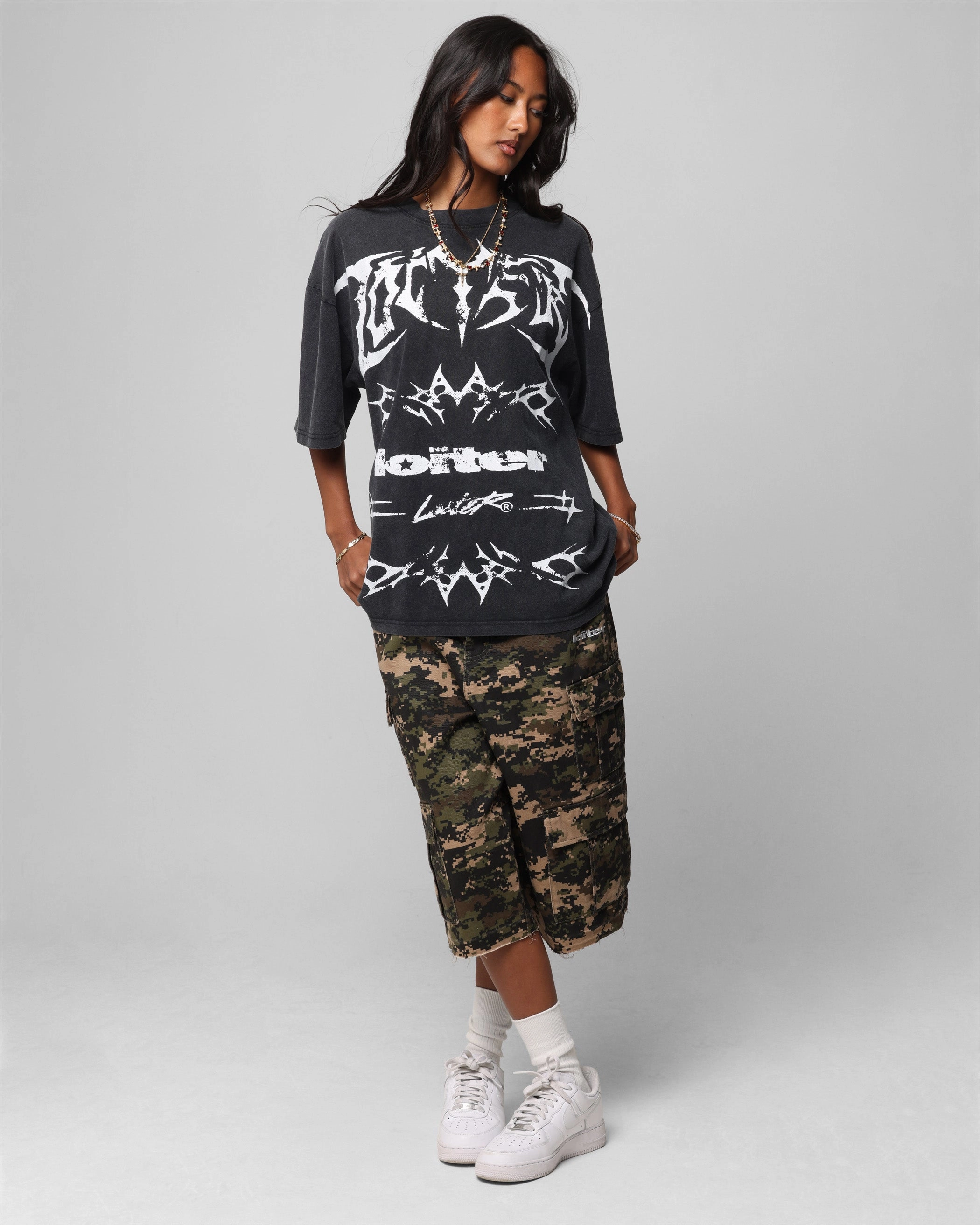 Loiter Metal Stacked Vintage T-Shirt Vintage Black Tagless Neckline