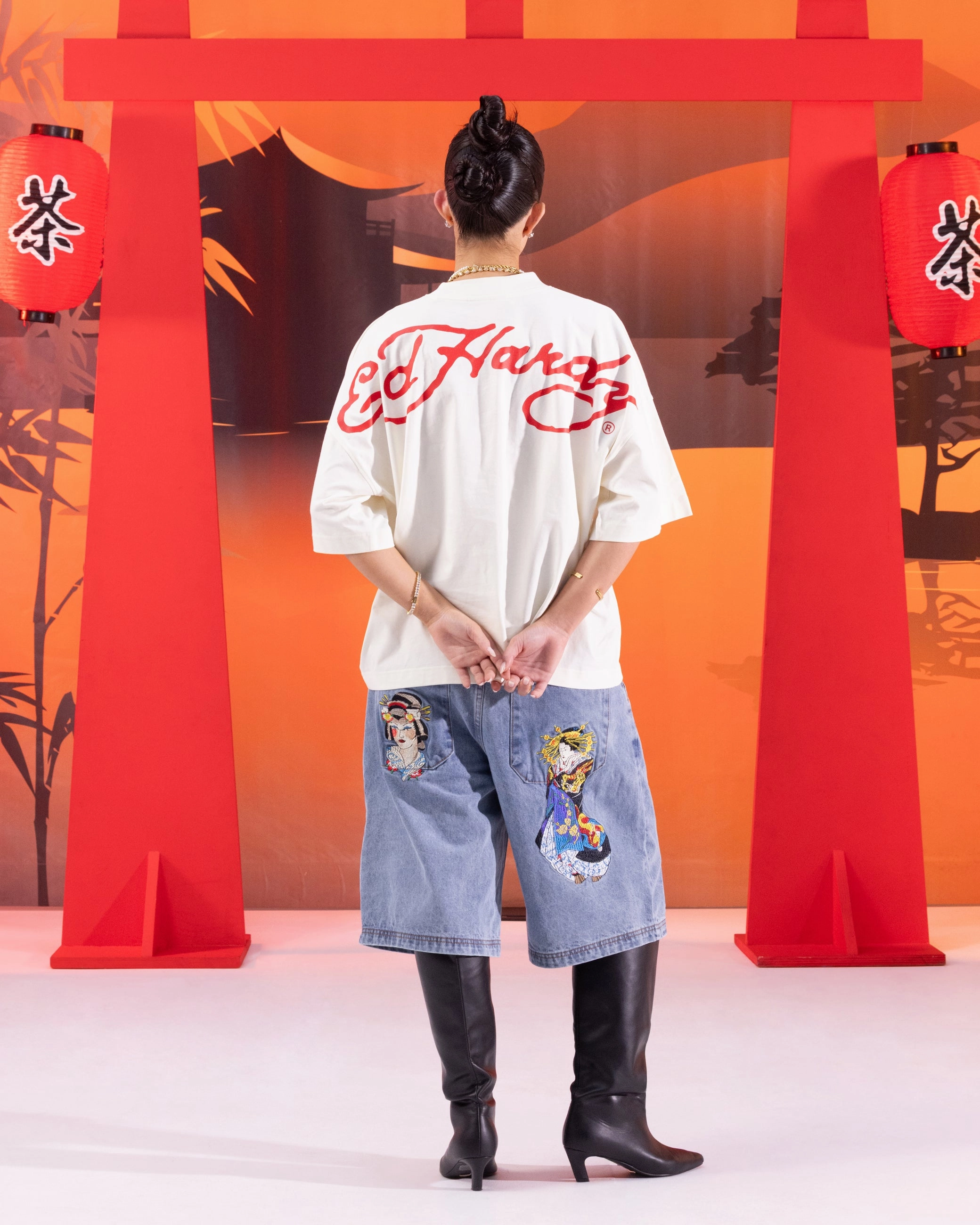 MoistureWicking Thermochromic Color Shift Tech Ed Hardy Devil T-Shirt Off White