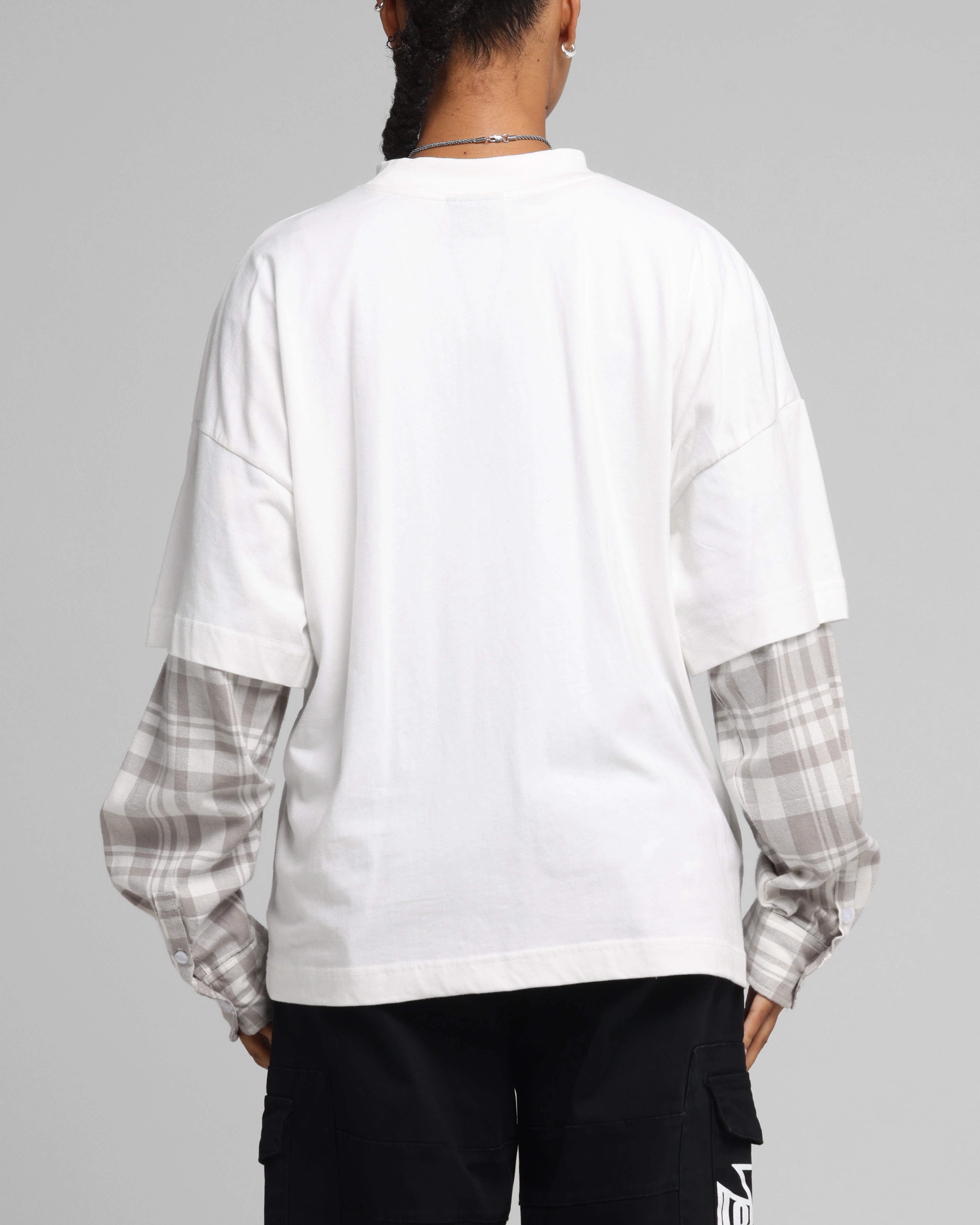 AbrasionResistant Surface Compact Stitching Loiter Layered Flannel T-Shirt Cream