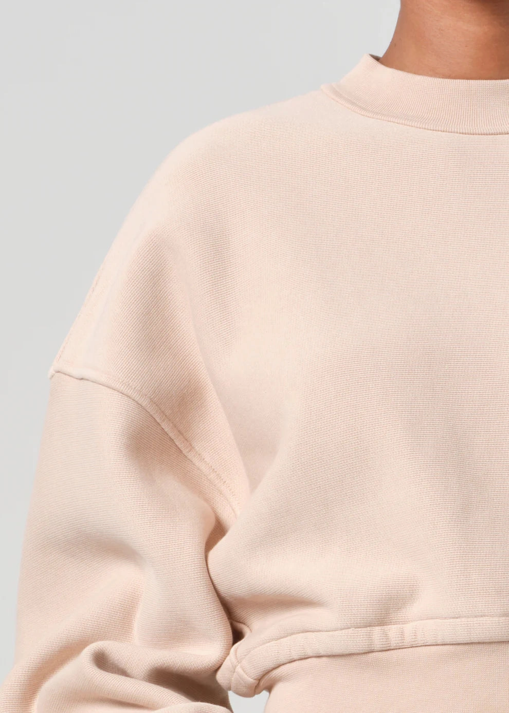 Non Closure Collar Kit Sweatshirt