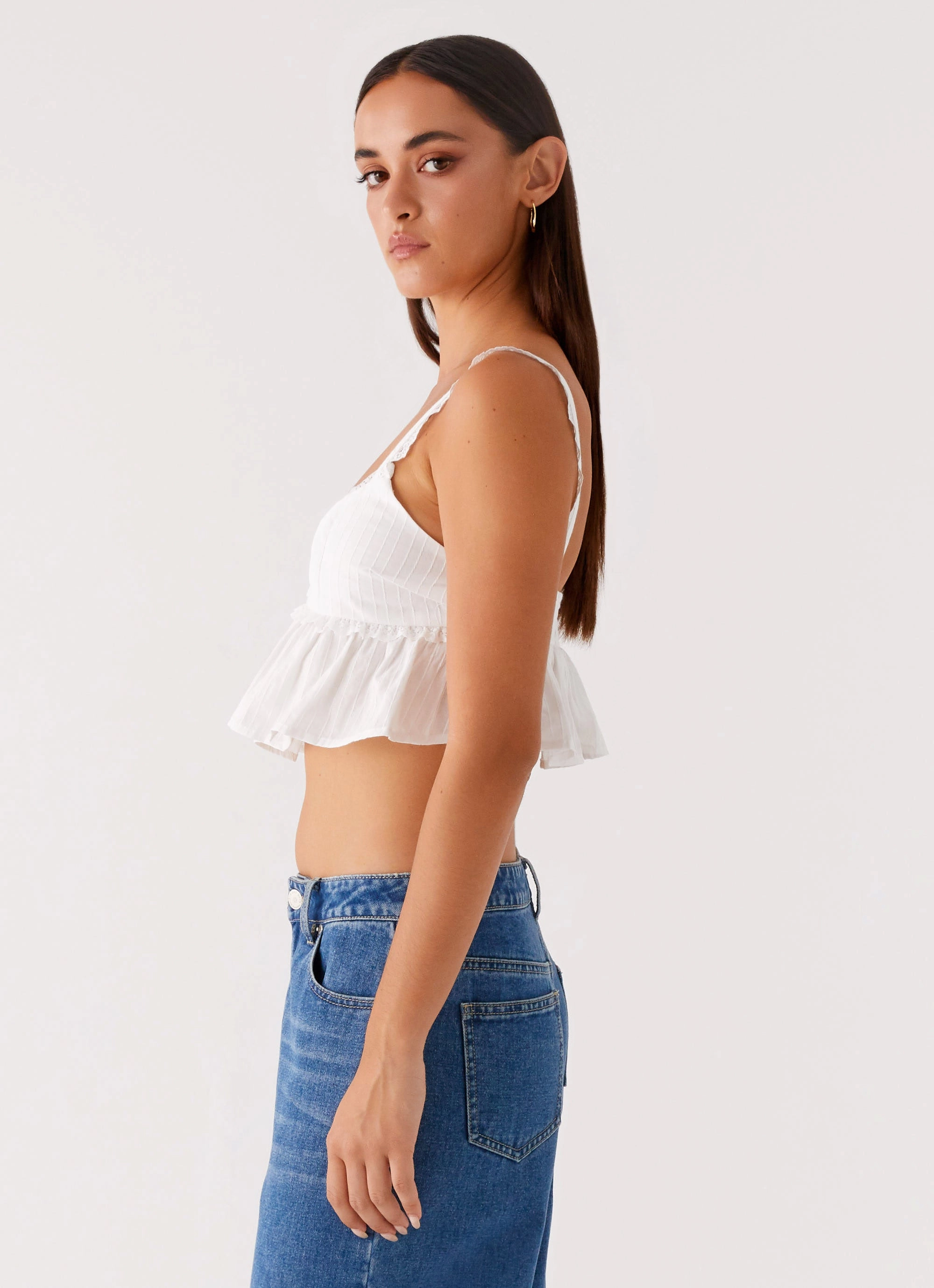 Drop Shoulder Cut Stretchable Waistband Elliana Cami Top - White