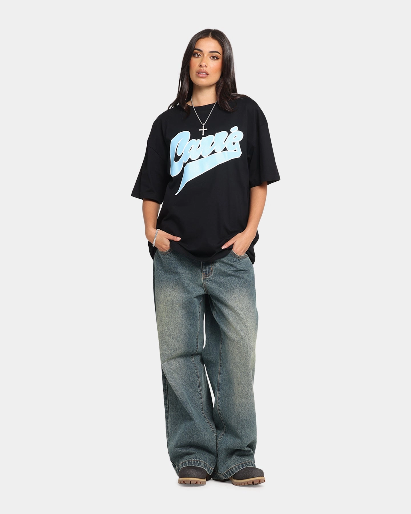 Friction Resistant Shoulder Carre Slugger Script T-Shirt Black