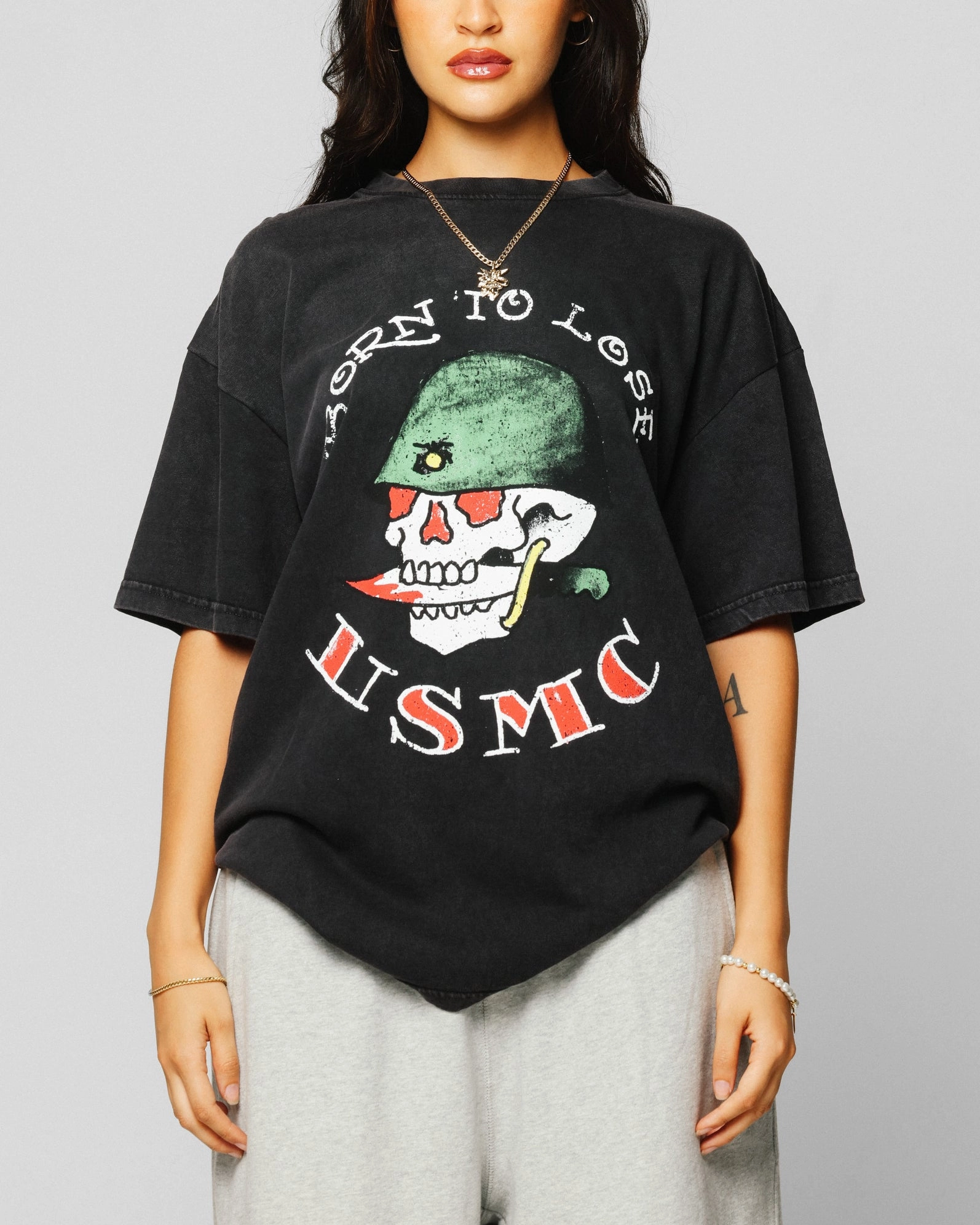 Wrinkle Resistant Texture ReflectiveTrimDetails Ed Hardy Born To Lose T-Shirt Black Acidwash