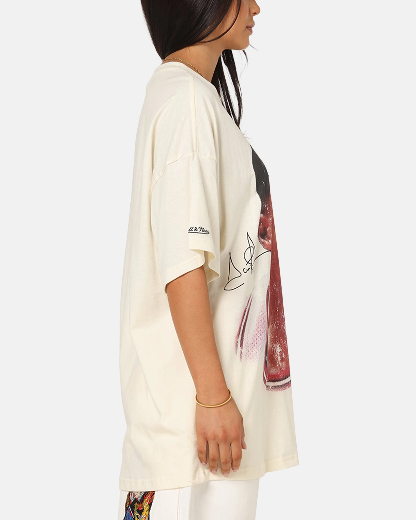 Hidden Storage Pocket Mitchell & Ness Chicago Bulls Scottie Pippen Big Head T-Shirt Egret