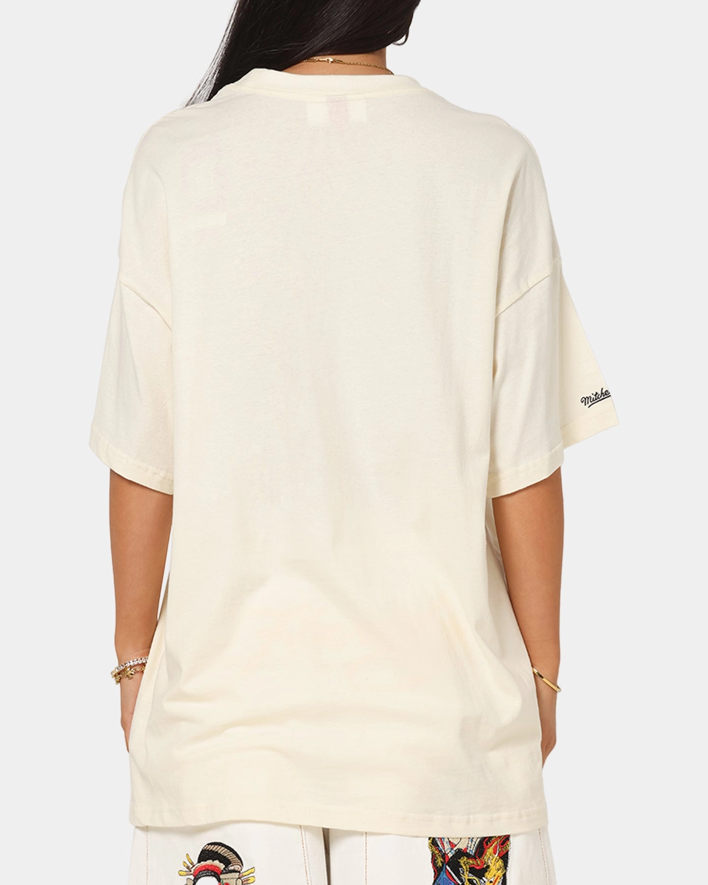 GarmentDyed Mitchell & Ness Chicago Bulls Scottie Pippen Big Head T-Shirt Egret