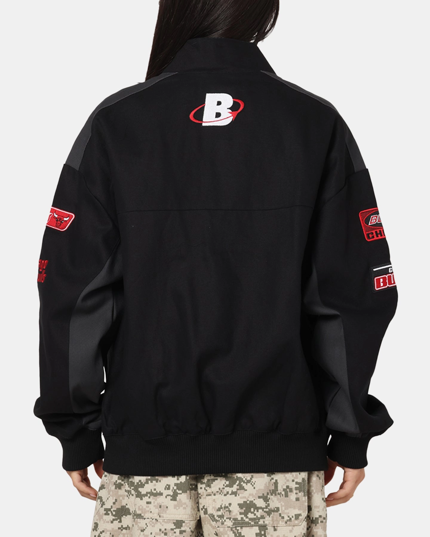 New Era Chicago Bulls NBA Motorsport Jacket Black Non Restrictive Armhole Cut Grid Back Panel