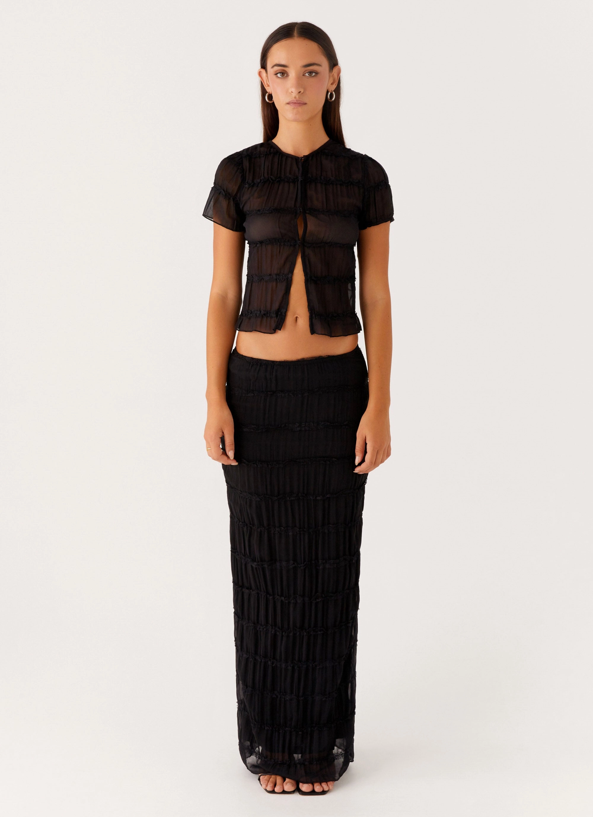 Tagless Collar Daydreaming Top - Black