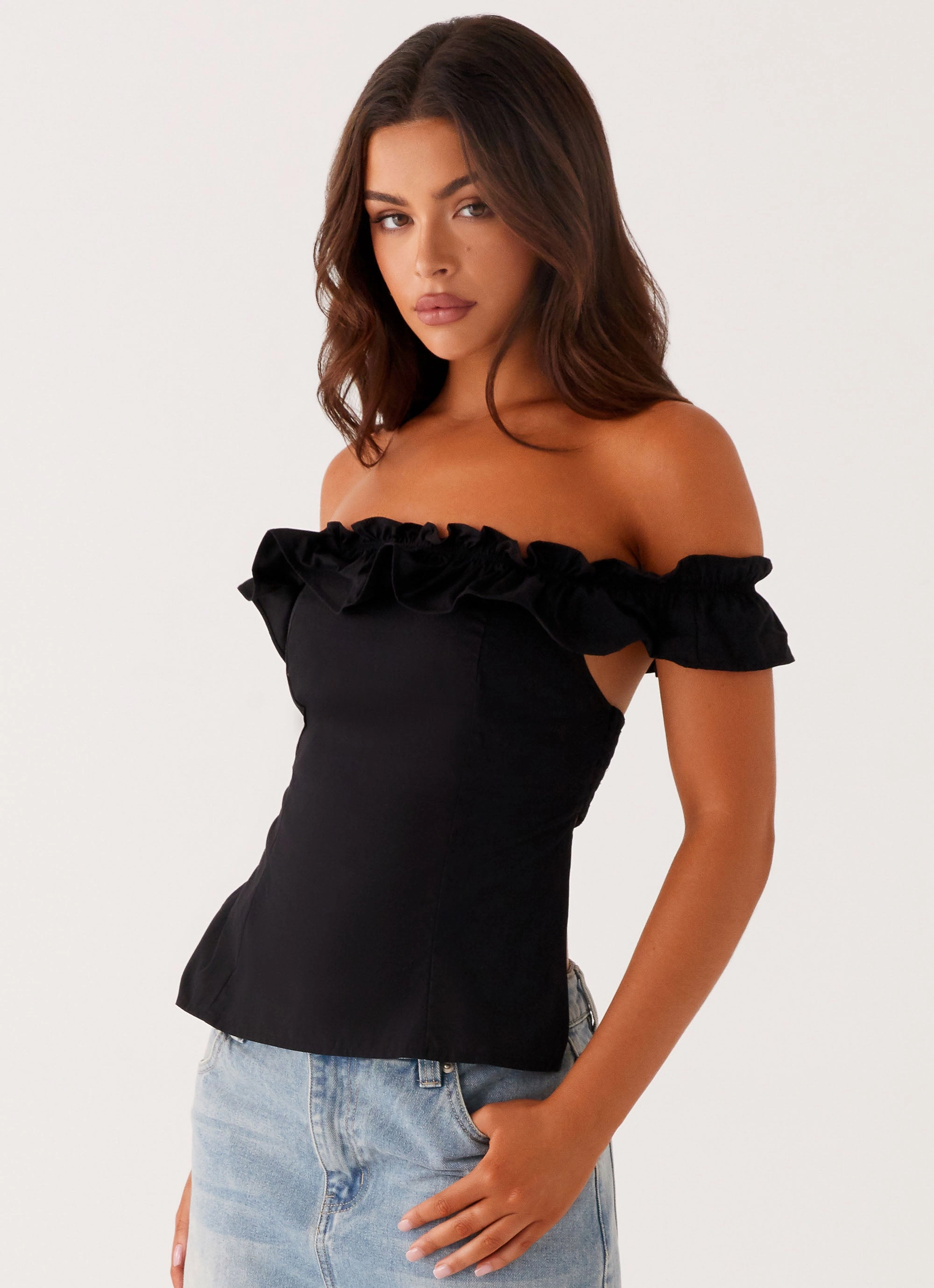Layered Ventilation Zones Double Stitched Hems Gwyneth Top - Black