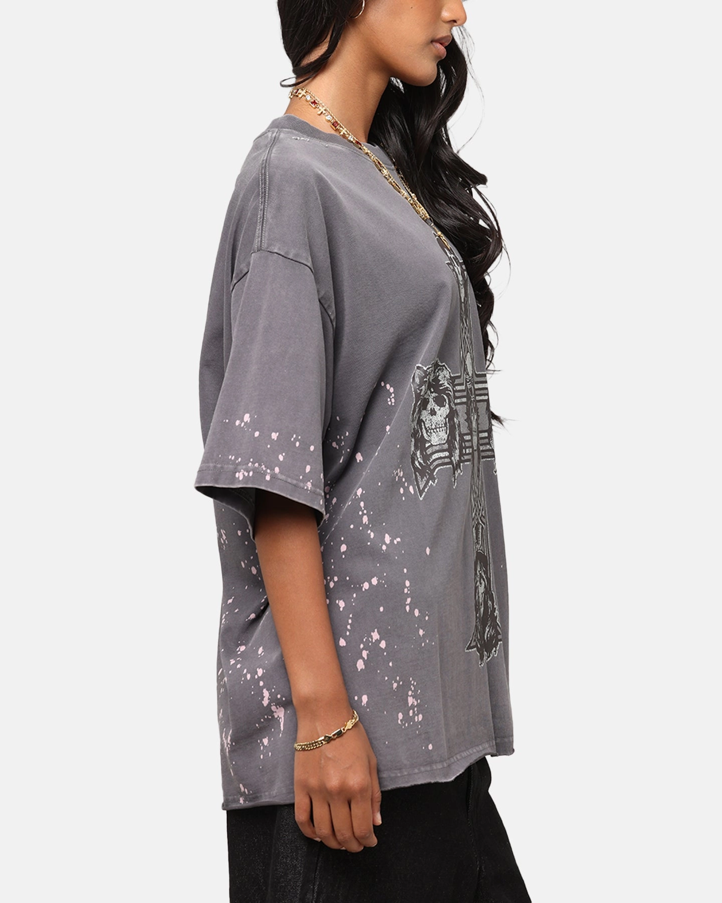 Guns N Roses Guns Cross T-Shirt Washed Black ContouredPanels Sporty Design