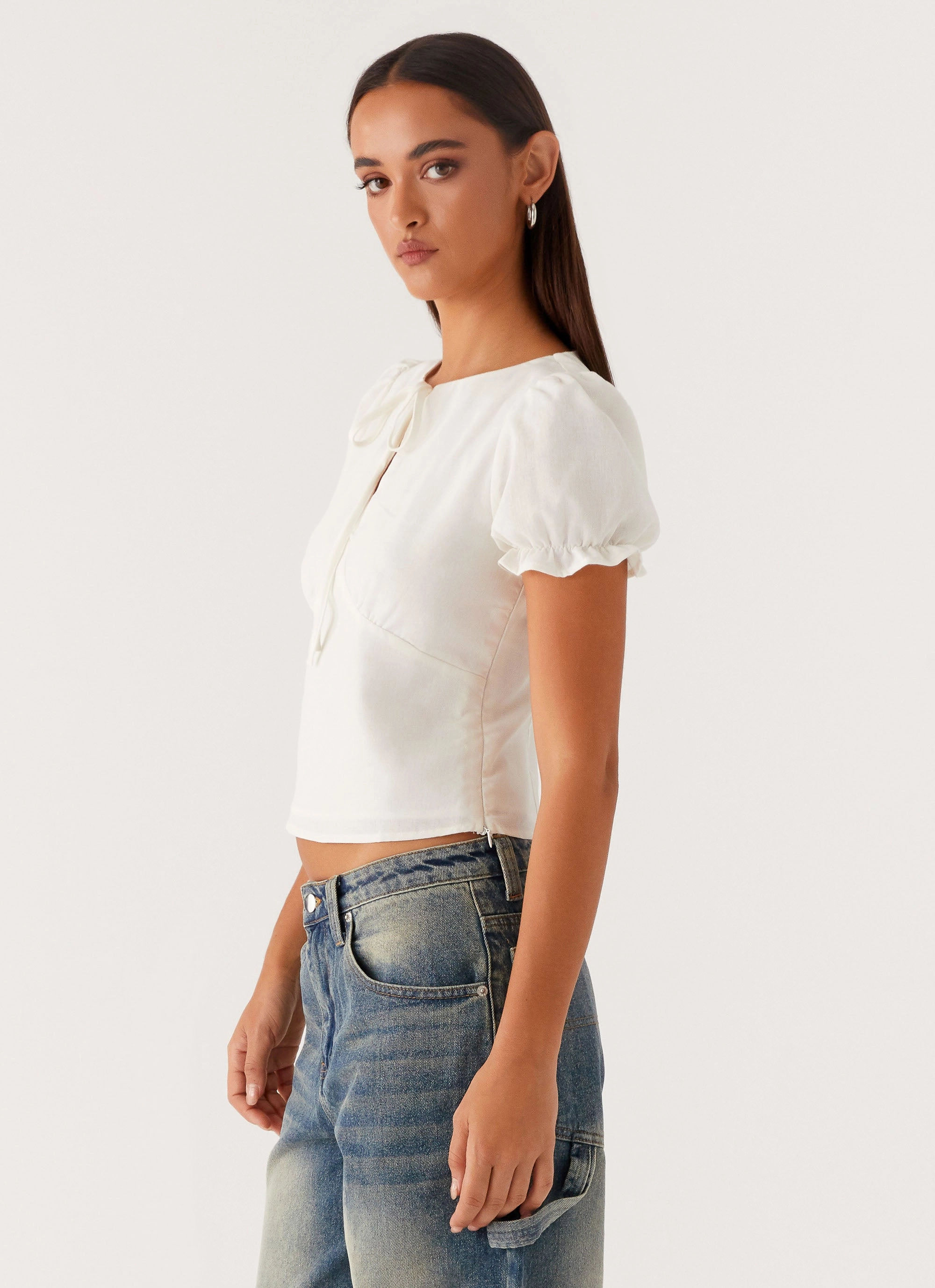 Tapered Cut Pocket Reinforcement These Words Puff Sleeve Top - White