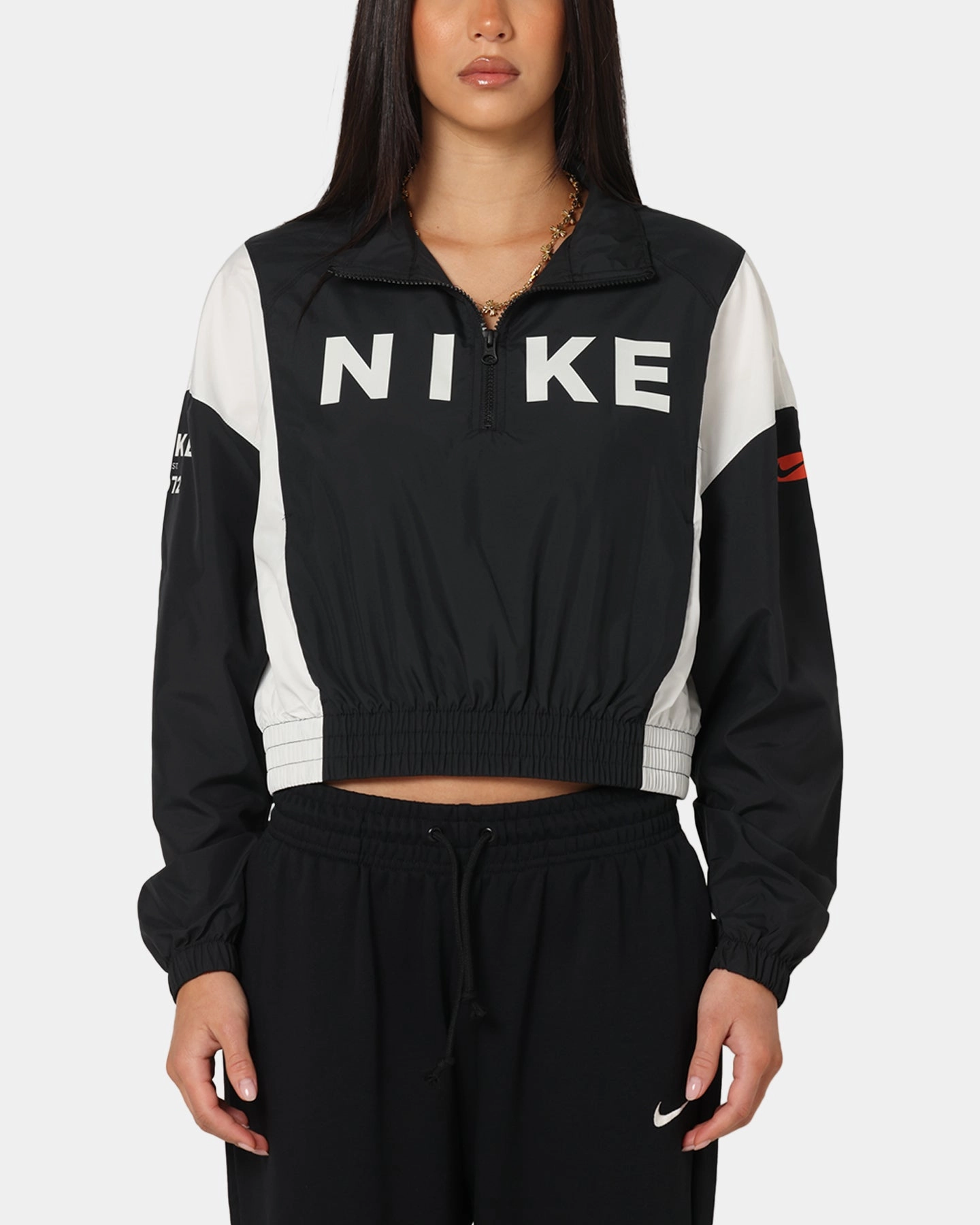 Nike Women's Sportswear Classic Woven Lightweight 1/4-Zip Jacket Black/Black/Sail NonPill Surface Treatment Stretch Knit Fabric