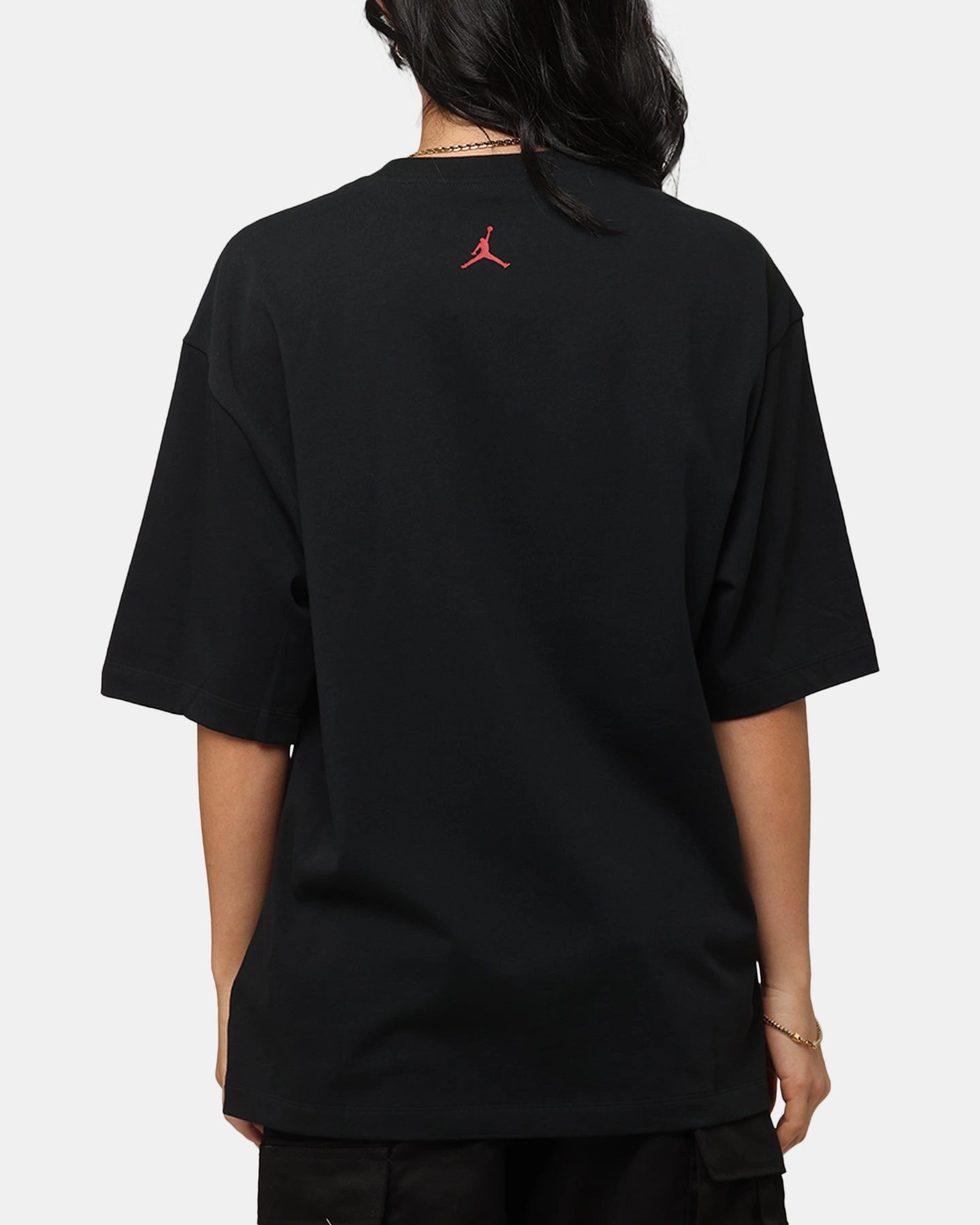 Jordan Brand Sneaker Patch Crewneck T-Shirt Black/Varsity Red Cozy Fit StretchFabric