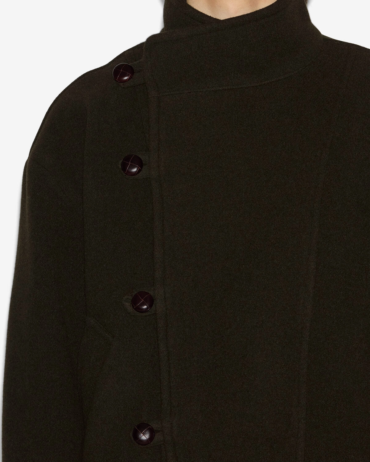 KEYLE COAT Sleek Layers