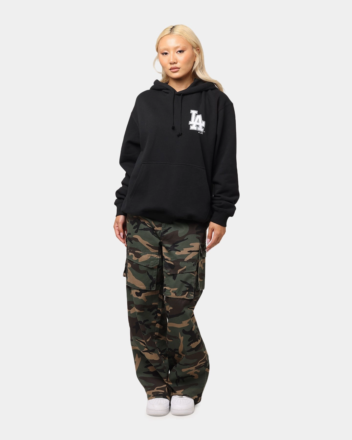 Majestic Athletic Los Angeles Dodgers Acland Hoodie Black NoSlipSurface NeutralPalette