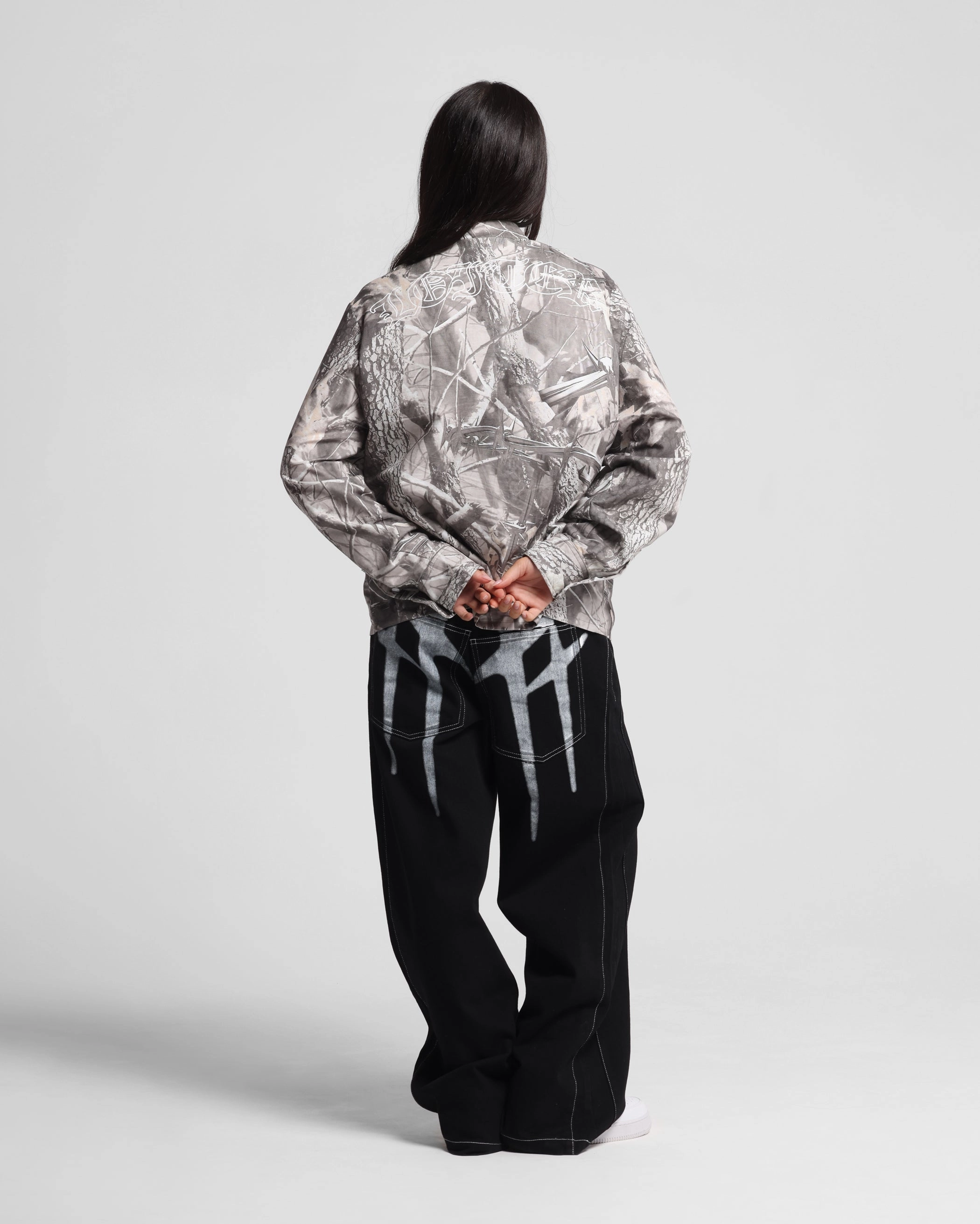 Loiter Chopper Long Sleeve Shirt Real Tree Camo Hidden Pocket Design Soft Inner Lining