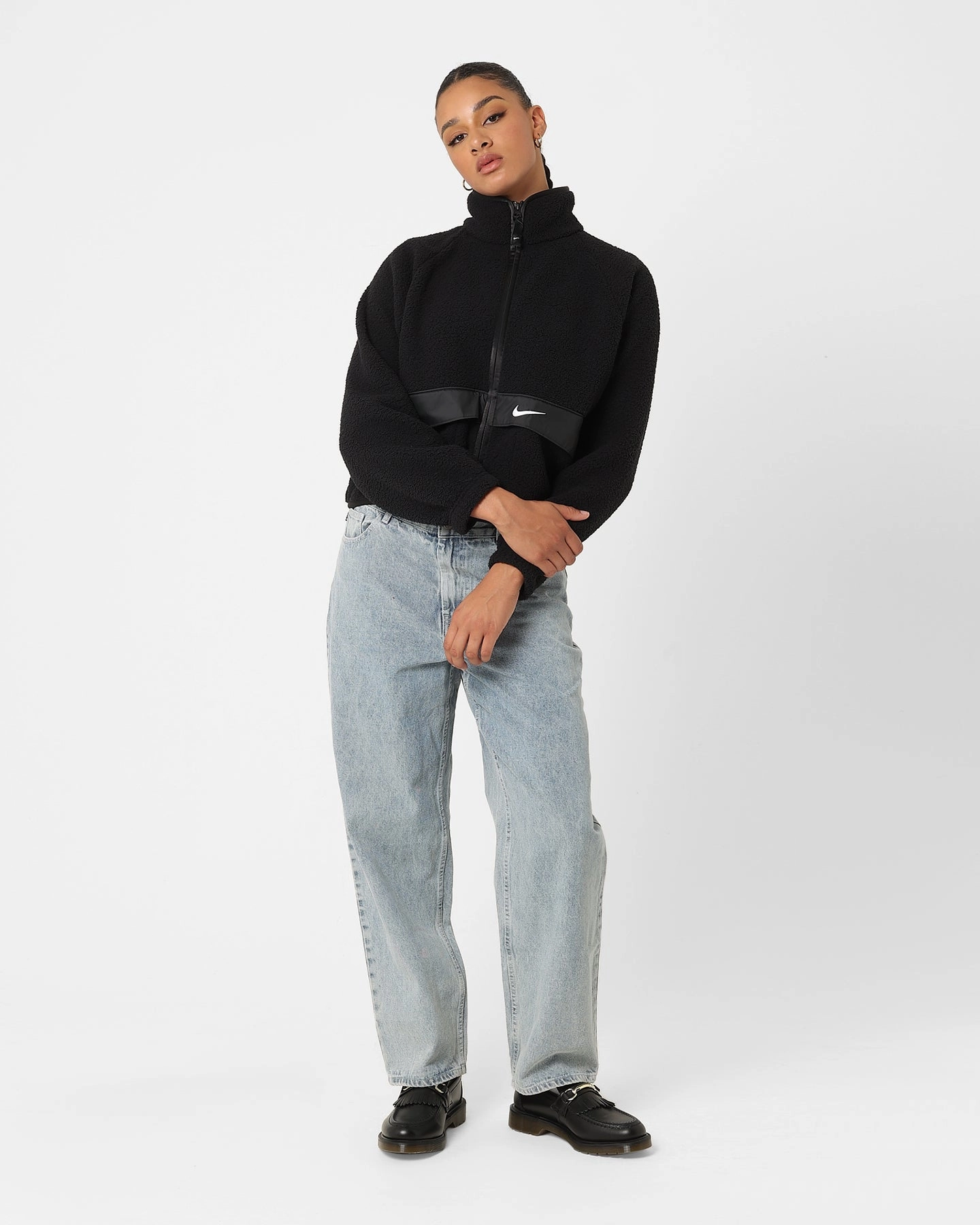 Elastic Edge Binding Stretch Knit Material Nike Women's Sportswear Sherpa Jacket Black/Black/White