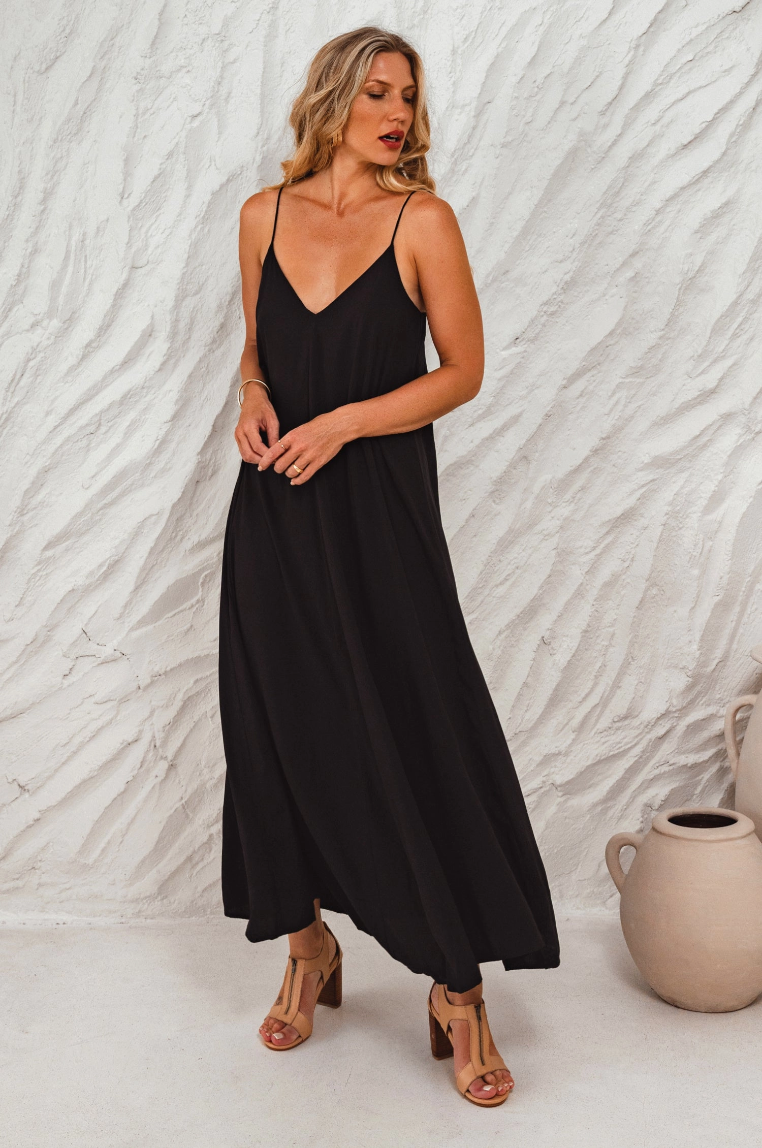 Neutral-Shade Silky Finish Silky Wind Strappy Maxi Dress