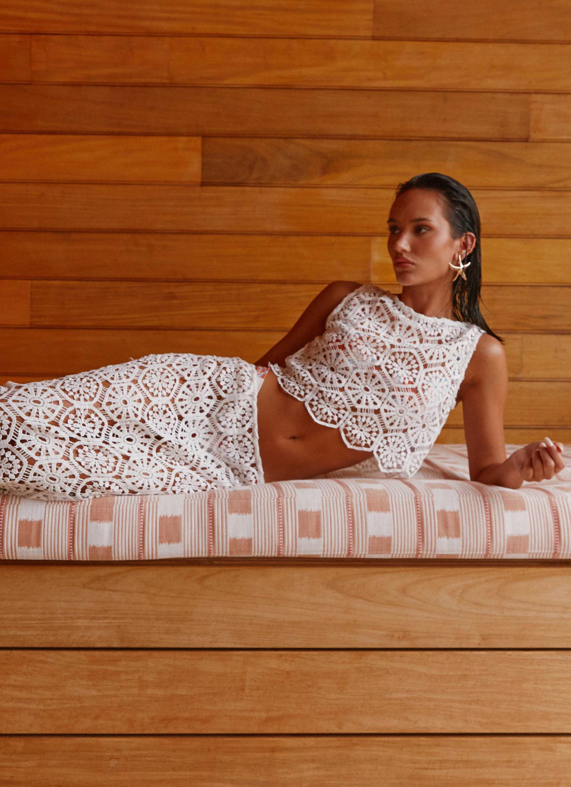 AntiSnagYarnProcessing Durable Binding Mika Crochet Top - White