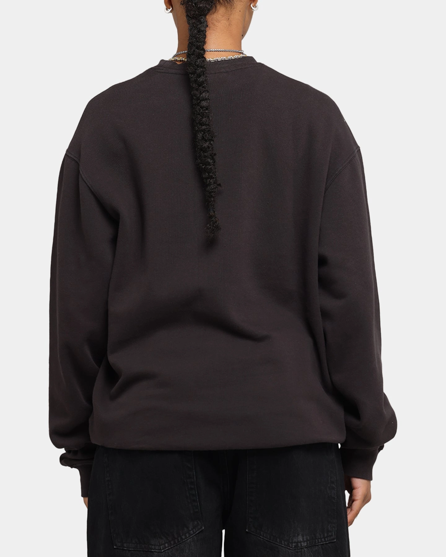 Mitchell & Ness Women's Chicago Bulls Arch Logo Crewneck Overdyed Black Flexible Ribbing Professional Look