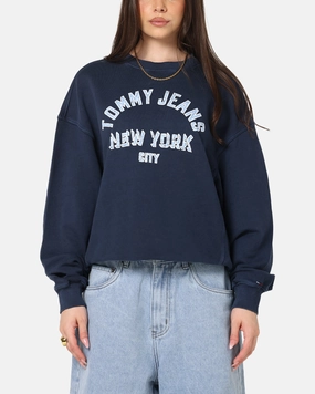 ErgonomicShape Tommy Jeans Women's TJW Varsity Crewneck Dark Night Navy