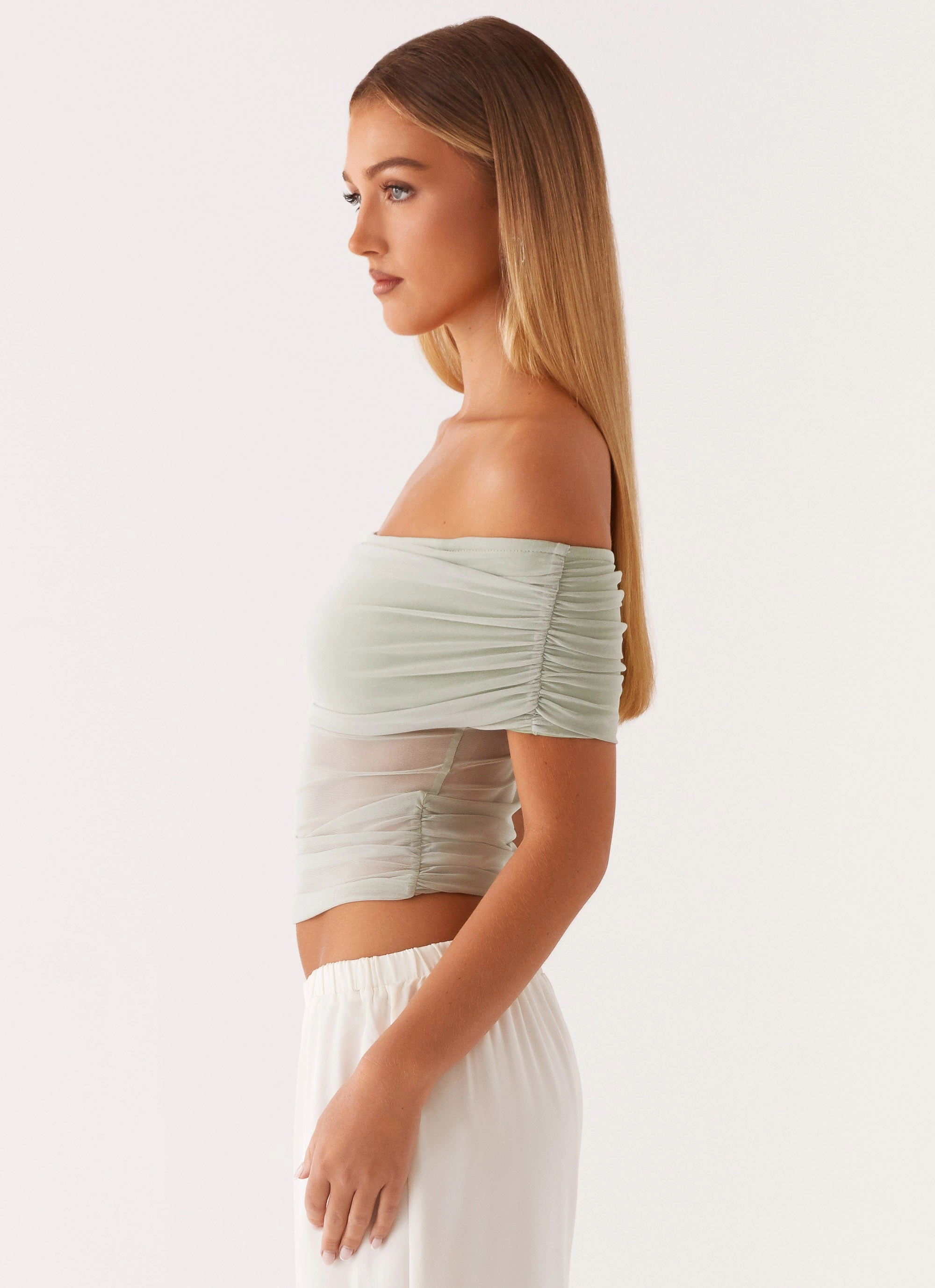 Light material Sleeveless Top Nelly Off Shoulder Top - Pistachio