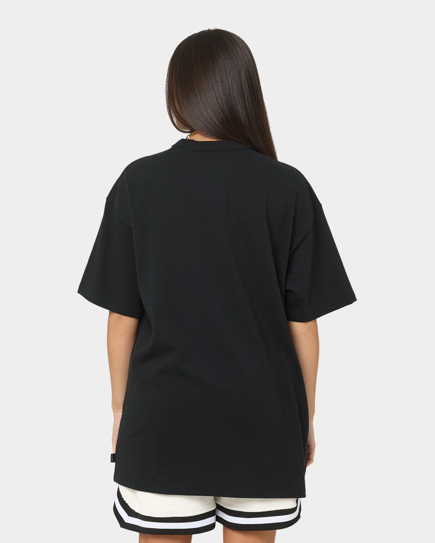 Nike Sportswear Premium Essentials T-Shirt Black/Black BreathableBack