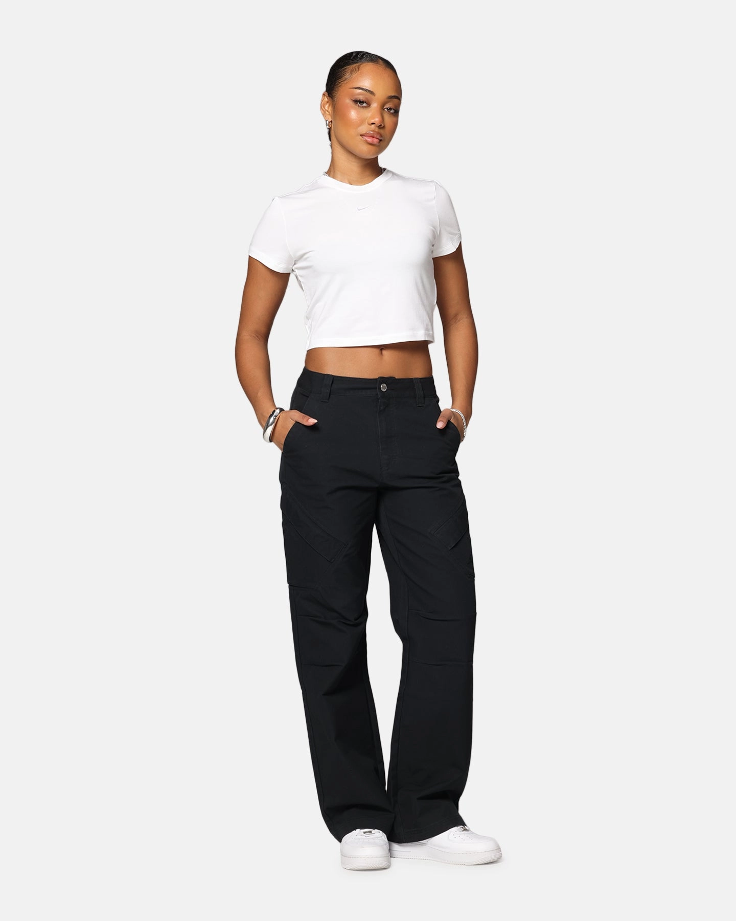 Nike Women's Sportswear Chill Knit Crop T-Shirt White/White Comfortable Look Curved Hem