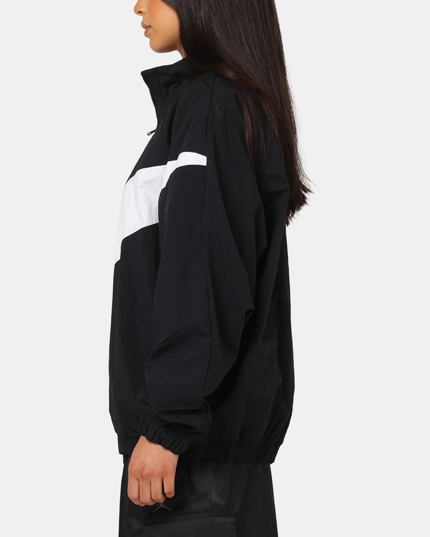 Nike Women's Sportswear Logo Oversized Track Jacket Black/Black/White Drop Shoulder Silhouette