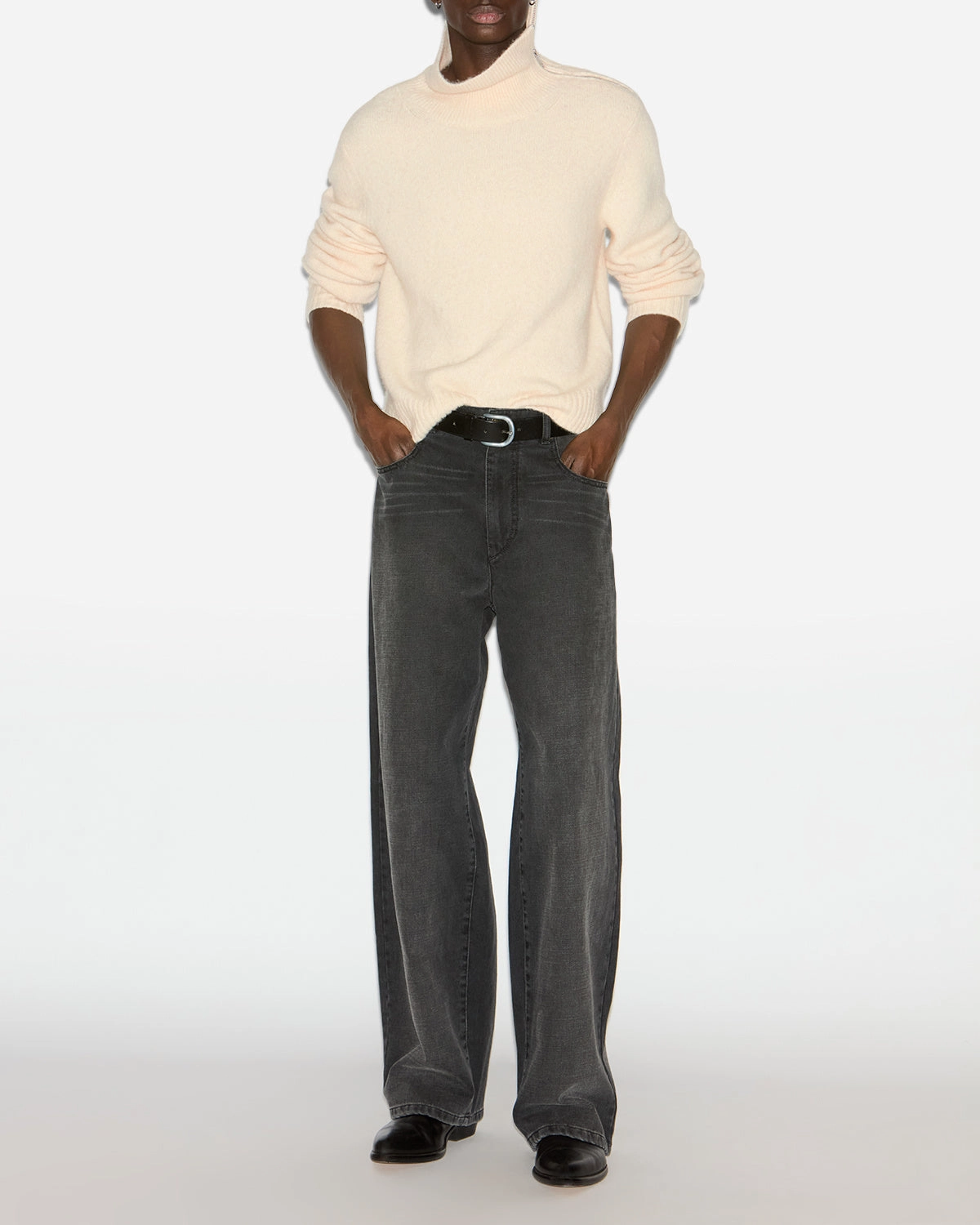 ALIOCHA SWEATER Weight Distribution Tech Home Comfort