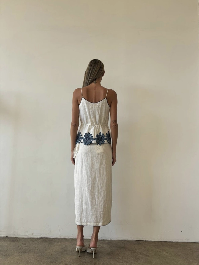 Pam Top ErgonomicShape Fitted Design