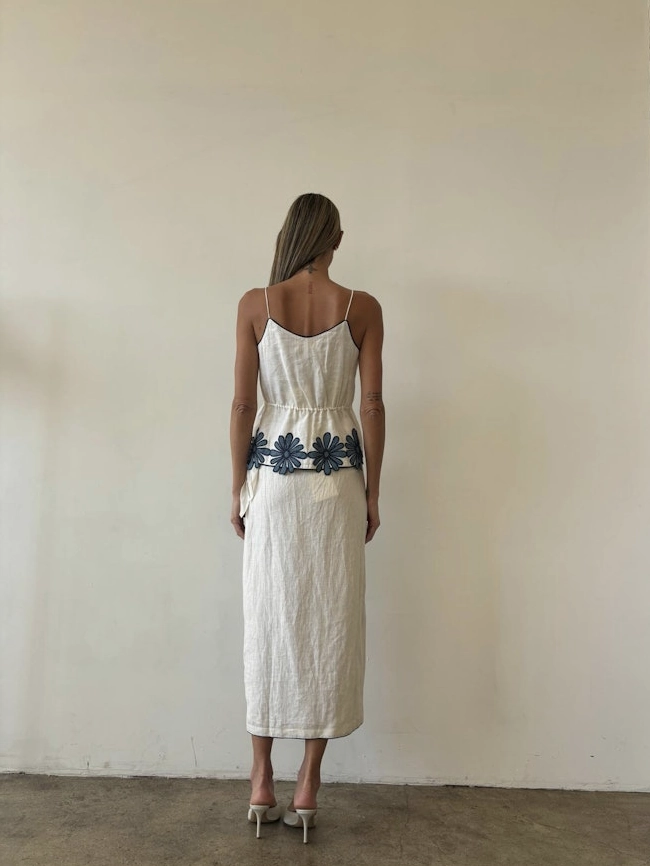 DoubleLayeredShoulders ReflectiveAccents Pam Top