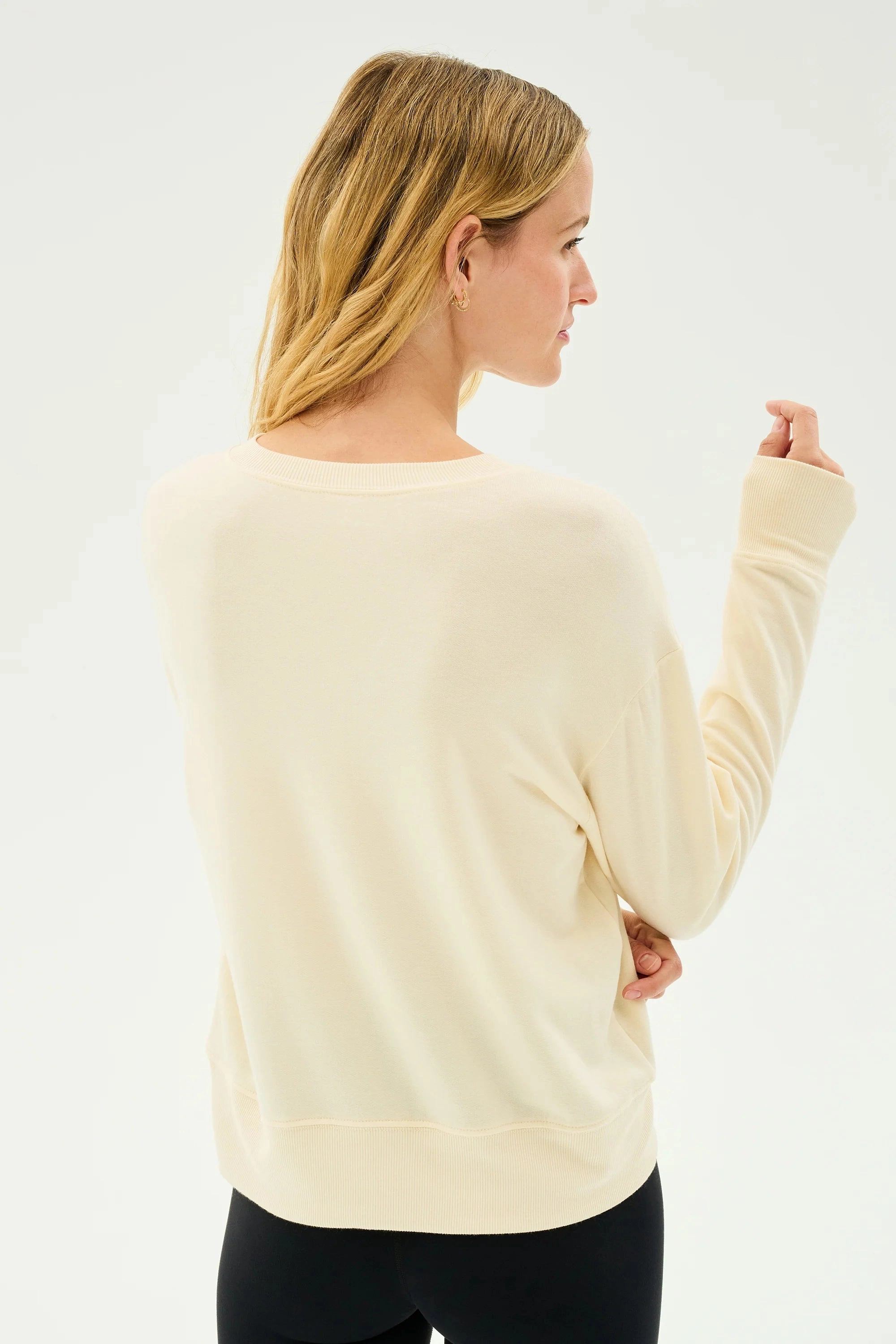Sonja Fleece Sweatshirt in Creme ReinforcedEdges VentilatedArmholes
