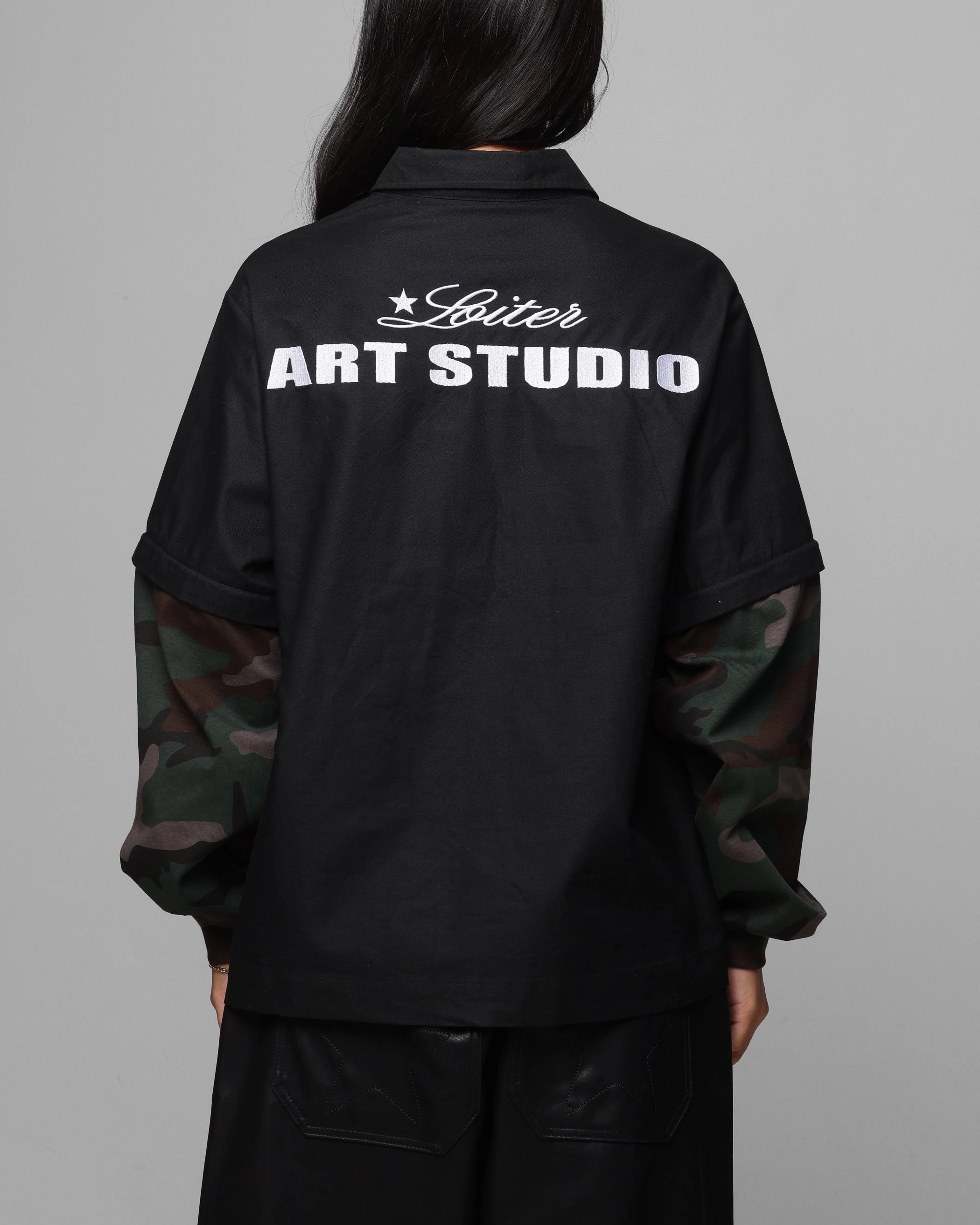 TemperatureRegulating SnagResistant Loiter Art Studio Work Shirt Black/Camo