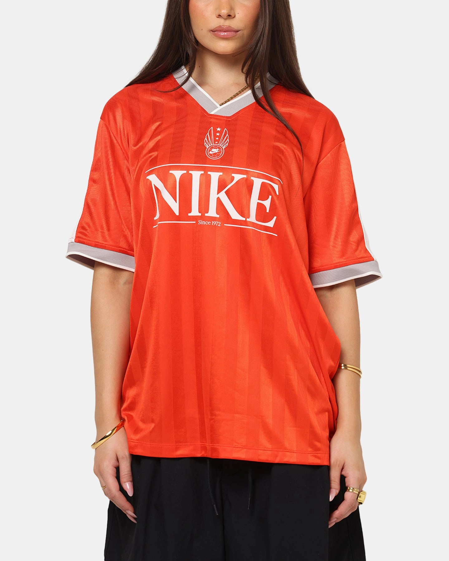 Nike Women's Sportswear V-Neck Jersey T-Shirt Picante Red/Sail Flex Fit Shoulder Construction Eco Conscious Dye Process