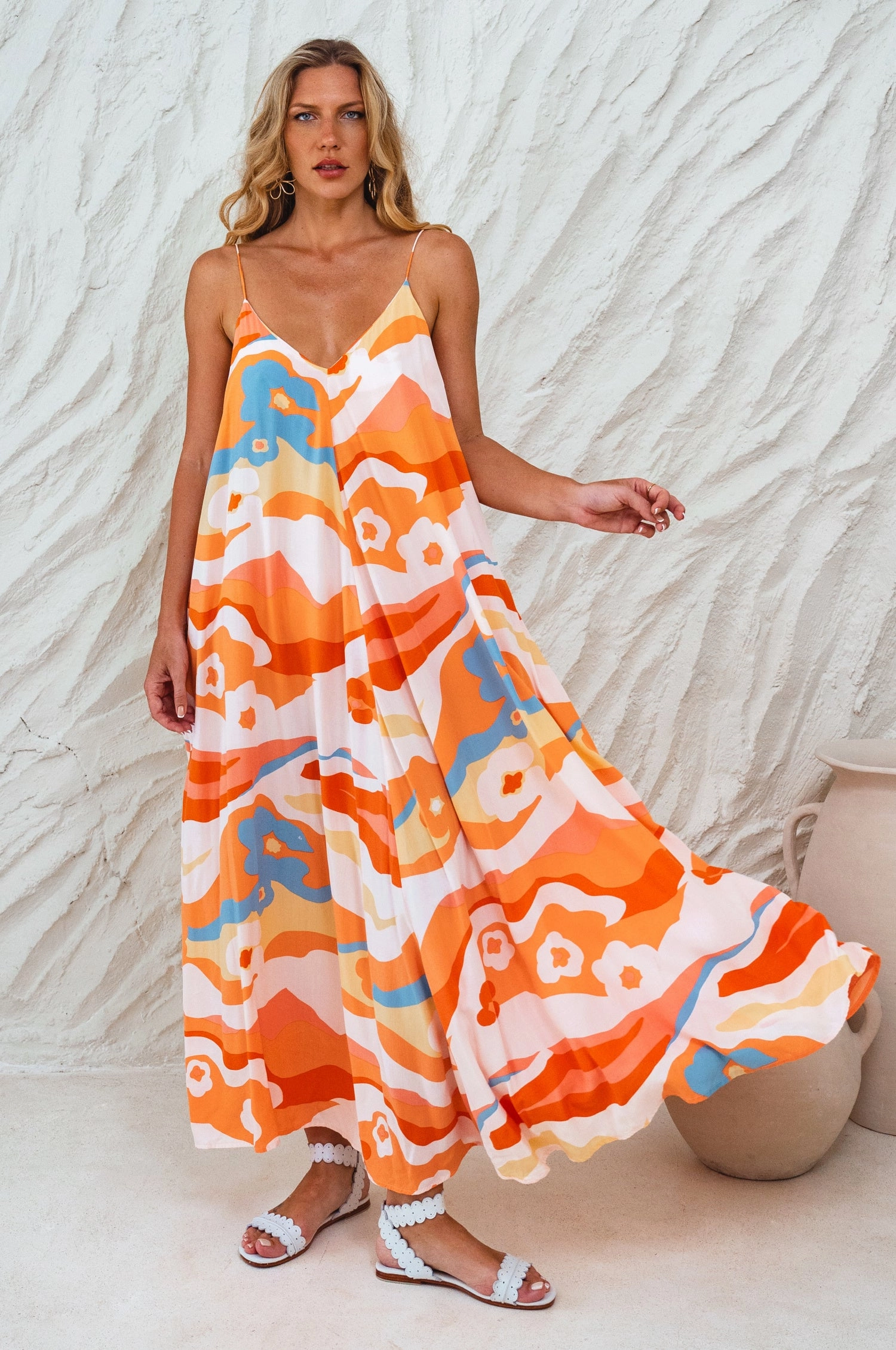 Visual Balance Silky Wind Strappy Maxi Dress