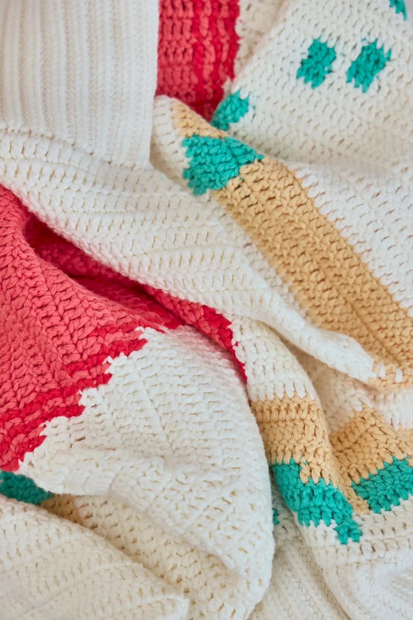 ContrastPlacket Sully Pullover