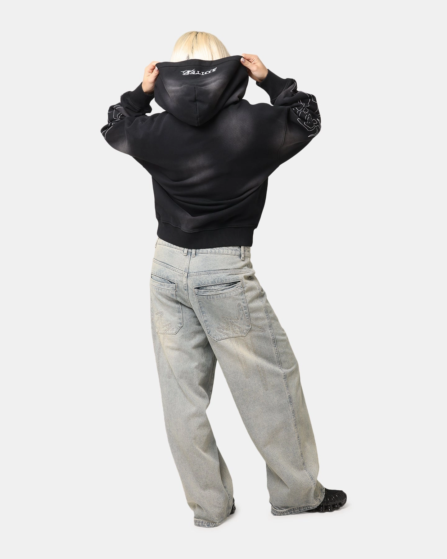 Multi Pocket Configuration Adaptive Fit Technology Loiter Atmosphere Full Zip Hoodie Vintage Black