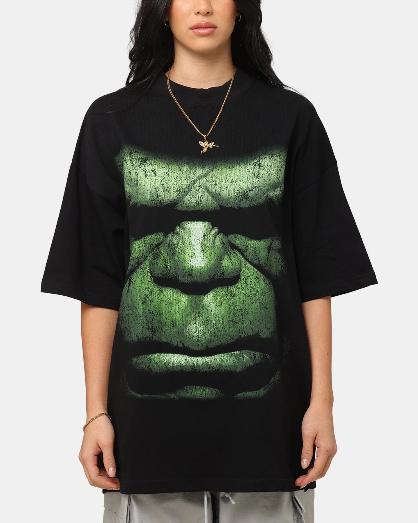 DoubleStitchedHem Loiter Marvel Hulk Mock Neck T-Shirt Black